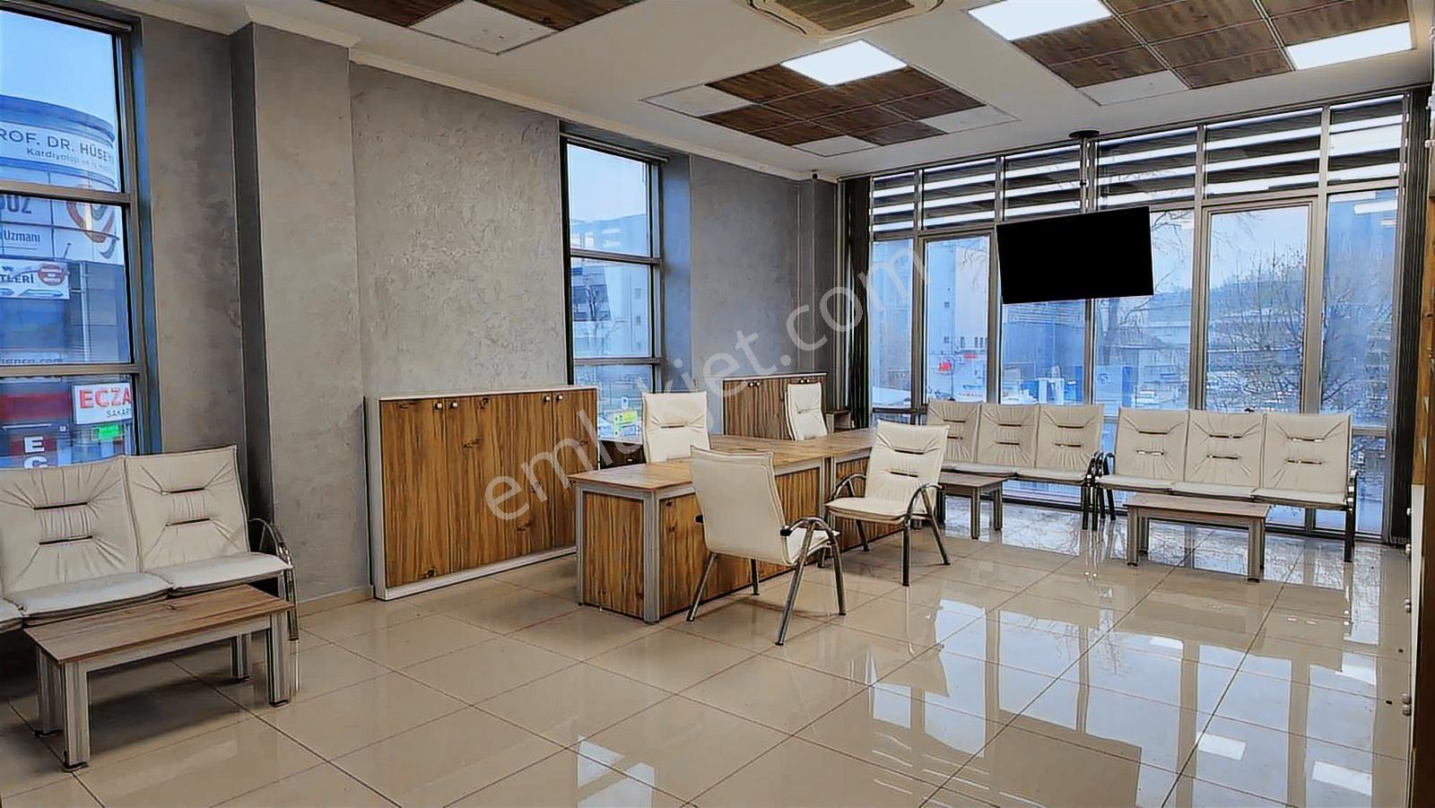 Seah Karşısı Masrafsız Yapılı En Değerli Lokasyon Köşe Ofis !! - Görsel 10