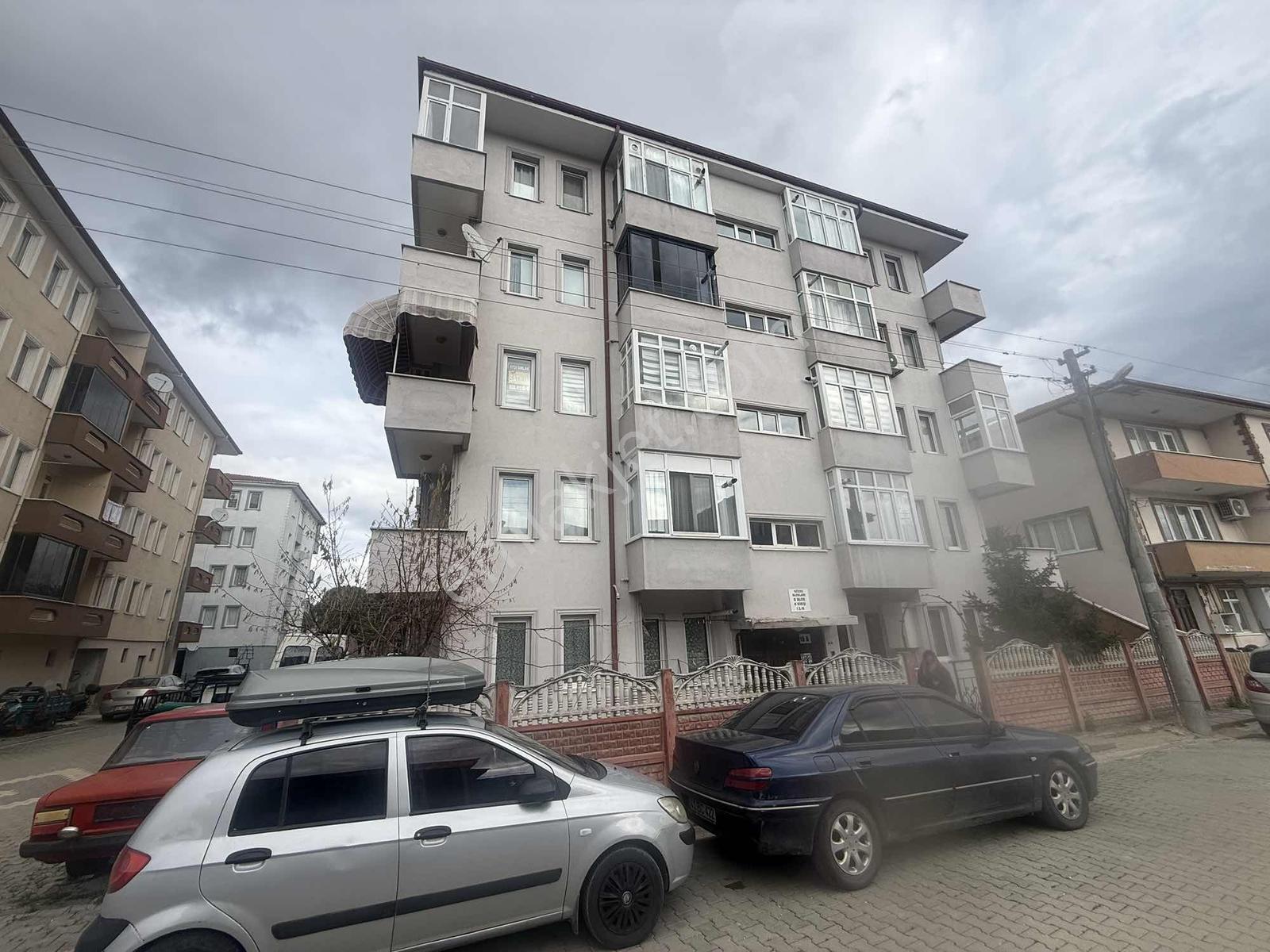 Ayşe Emlaktan Arifiye Merkezde Satılık Daire