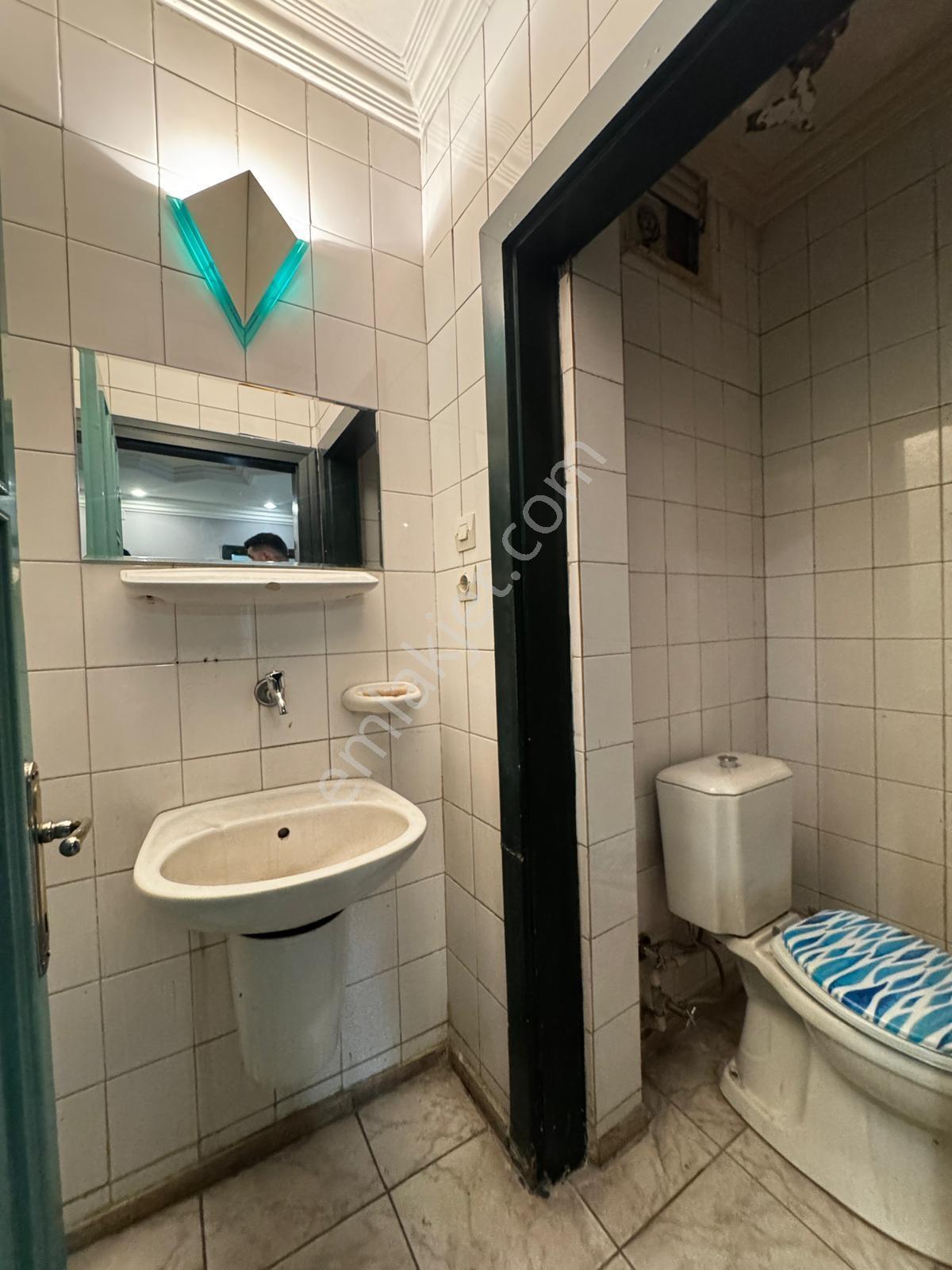 İstasyon Caddesi Camlı İş Merkezi Kiralık 2+1 Ofis - Görsel 5