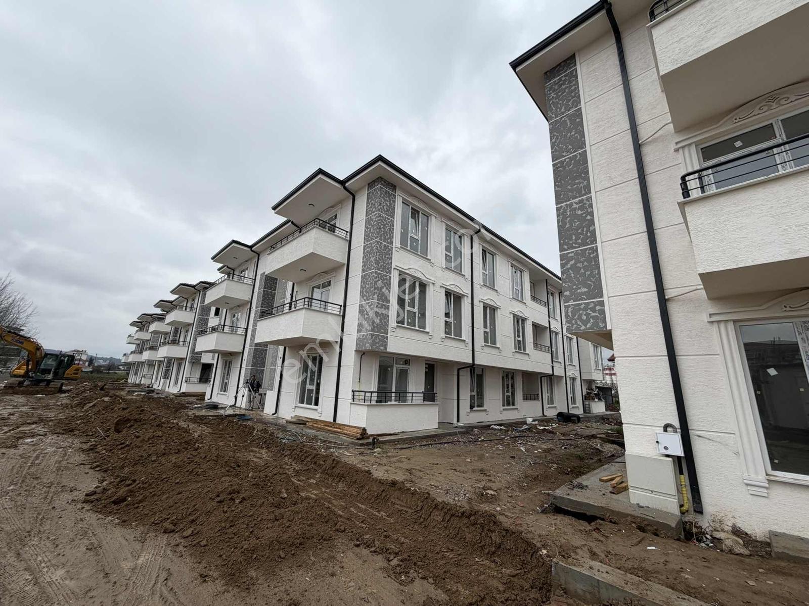 Ayşe Emlak'tan Kiralık Daire