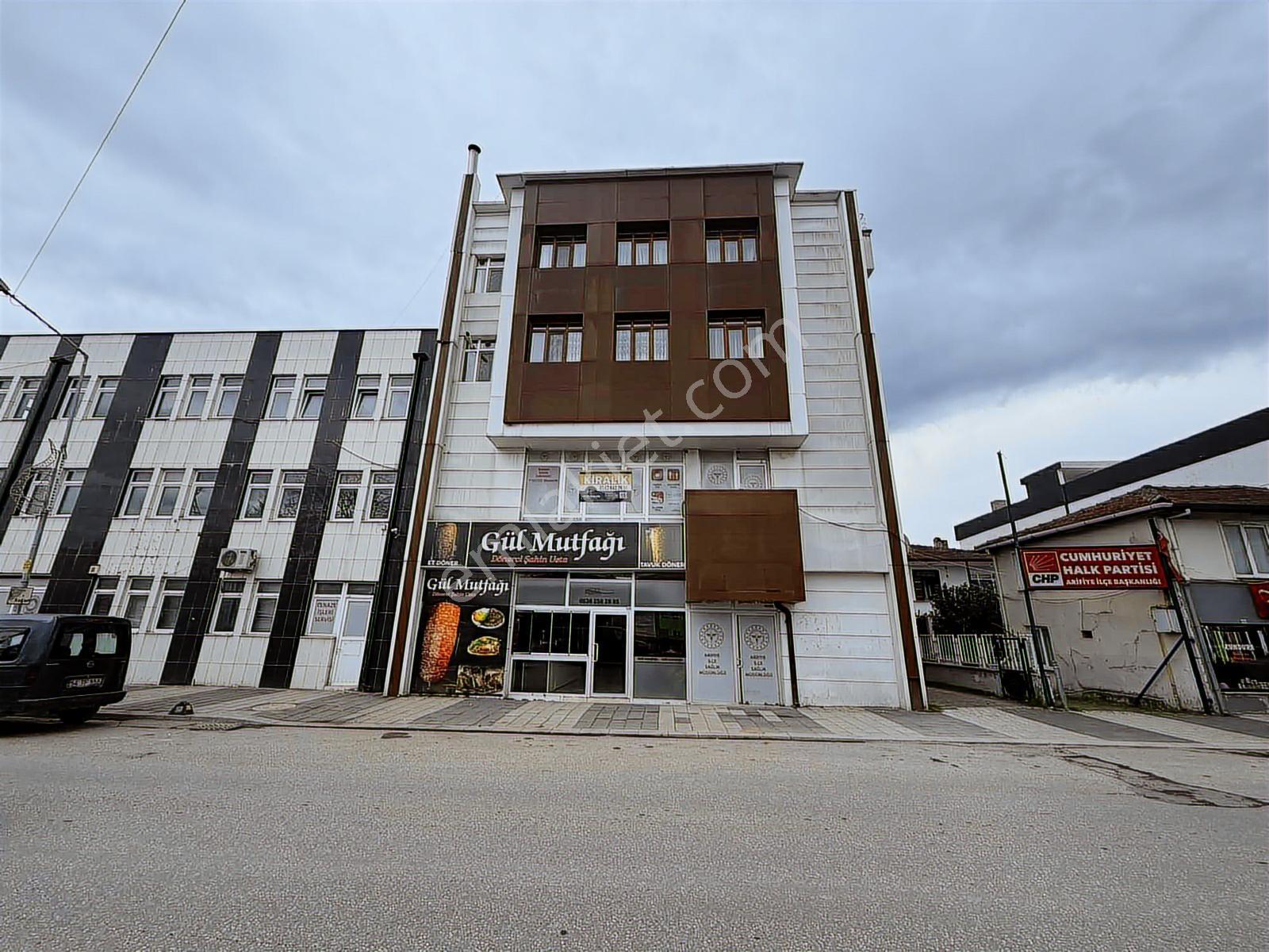 Ayşe Emlak'tan Arifiye Merkezde Asansörlü 1+1 Kiralık Daire - Görsel 13
