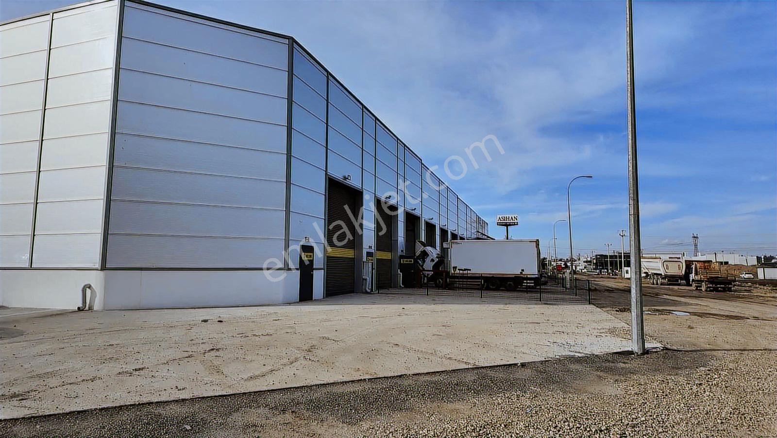 Enes Baylandan Hanlı Tuzla Sanayide 200m2 Kiralık Dükkanlar - Görsel 2