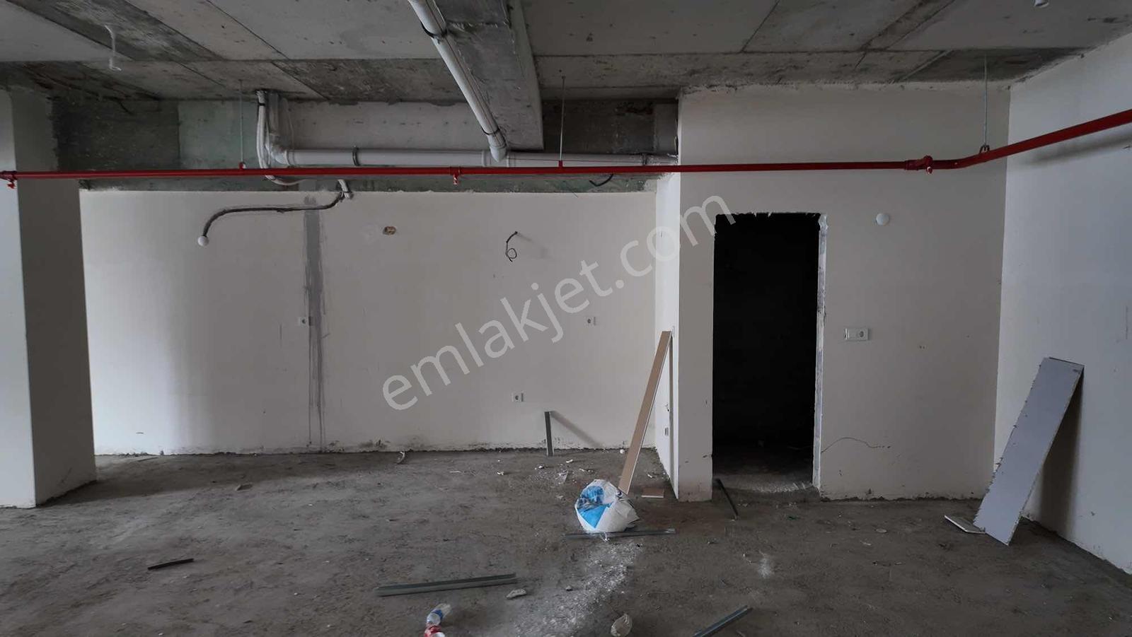 Enes Baylan'dan Erenler'de Köşe Satılık Ofis - Görsel 4