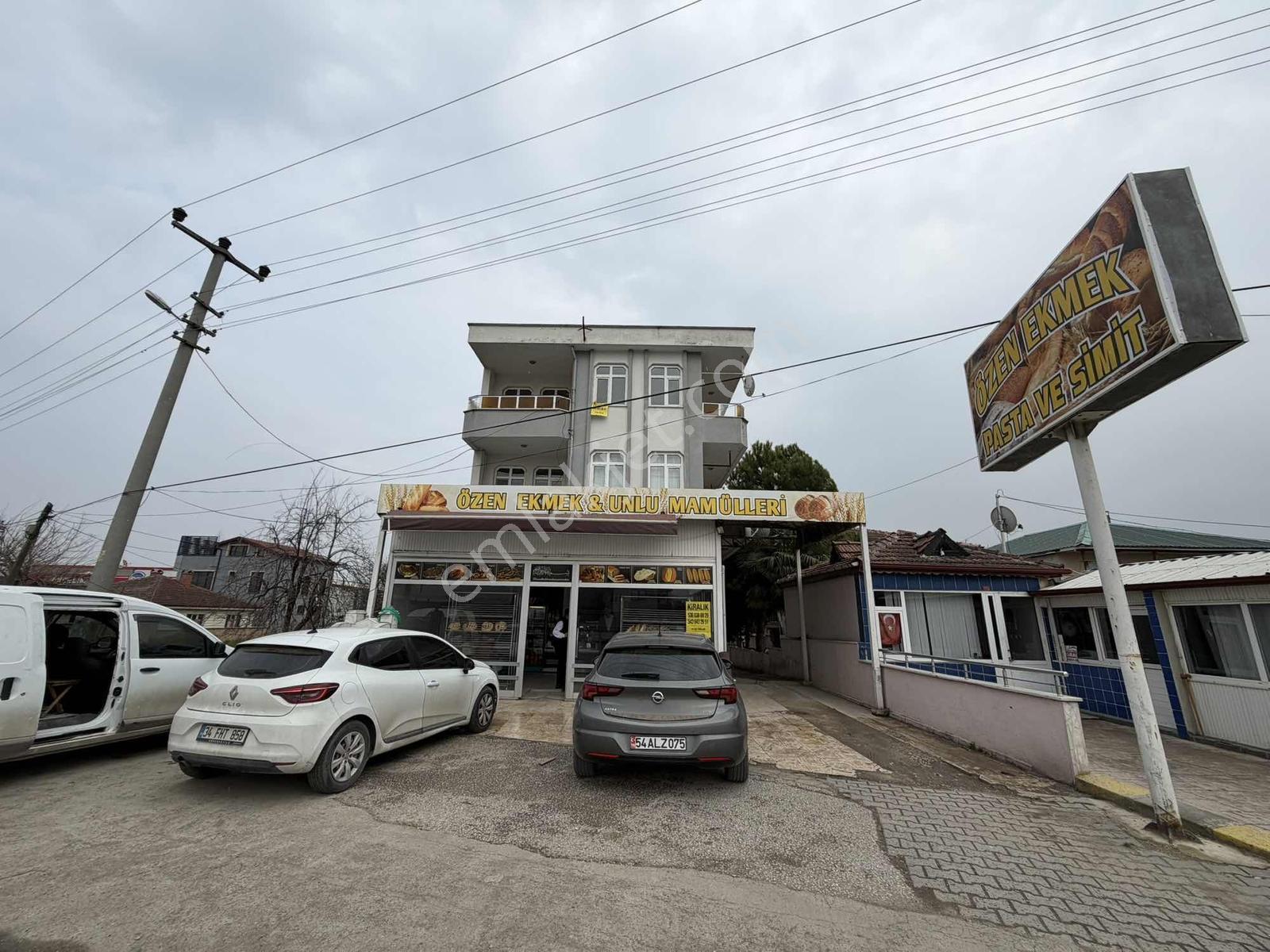 Ayşe Emlak'tan Hastaneye Yürüme Mesafesinde Kiralık Daire - Görsel 2