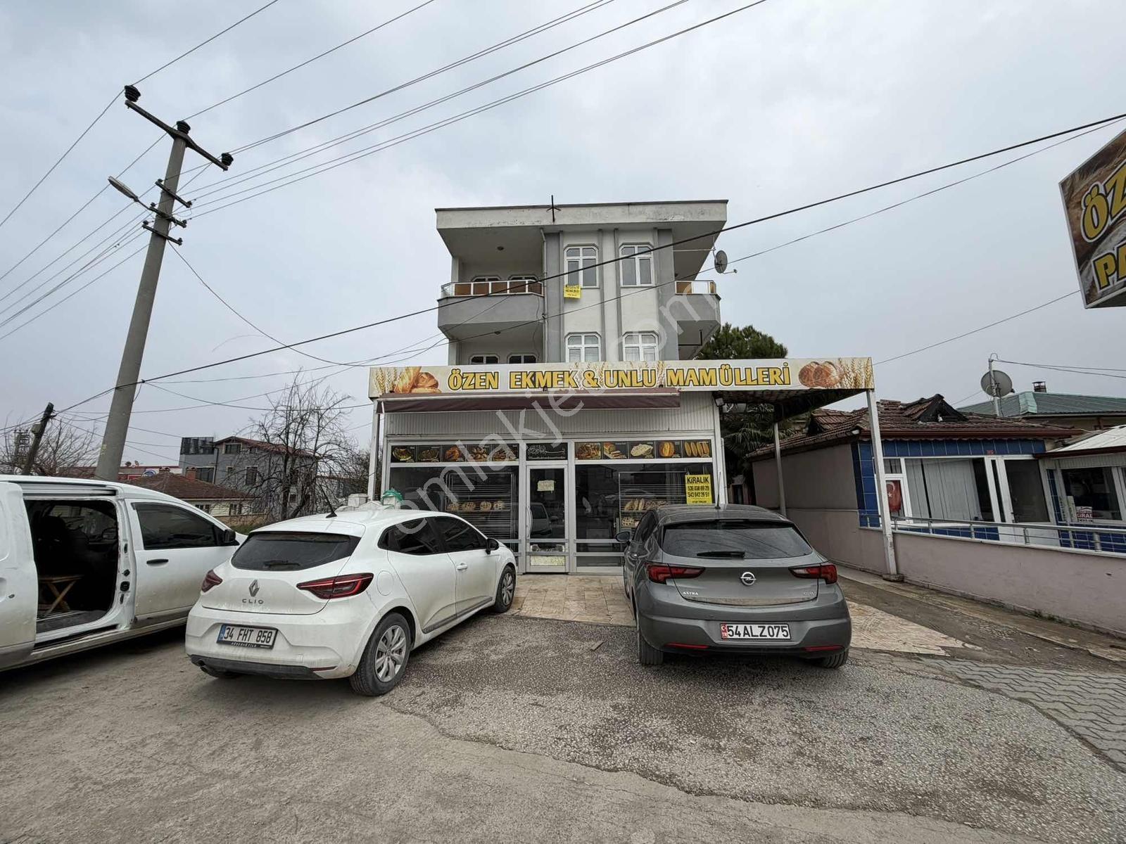 Ayşe Emlak'tan Hastaneye Yürüme Mesafesinde Kiralık Daire - Görsel 12