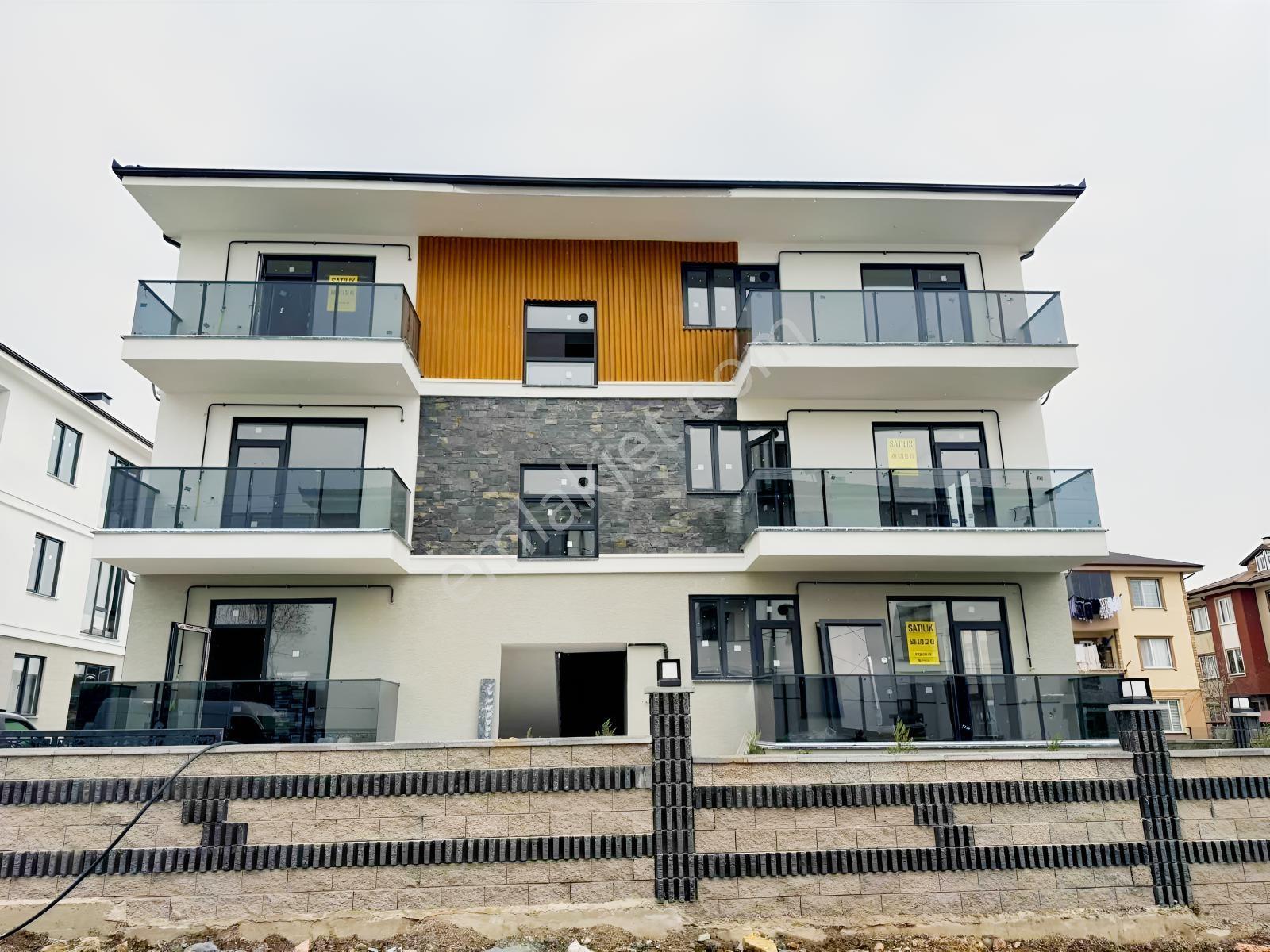 Ayşe Emlak'tan Neviyede Ebeveyn Banyolu Satılık 3+1 Lüks Daire
