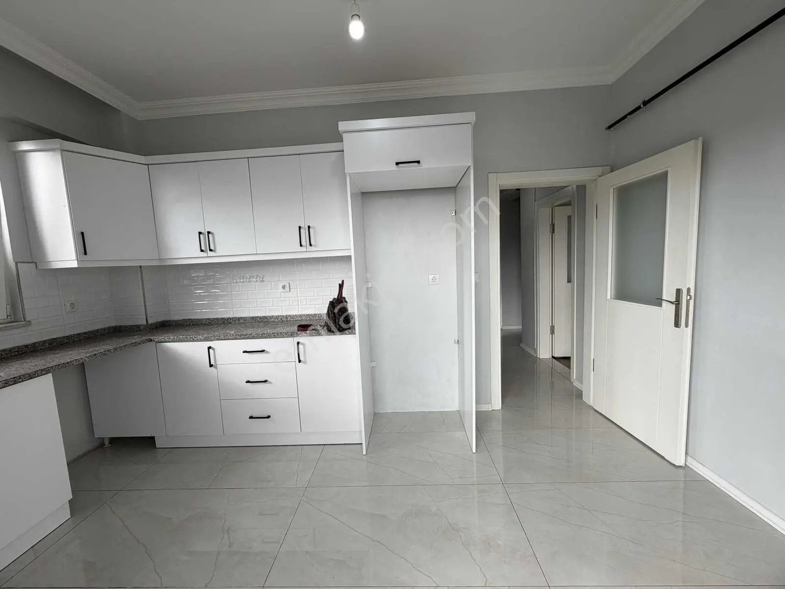 Ayşe Emlak'tan Fatih Mahallesinde Kiralık Daire - Görsel 17