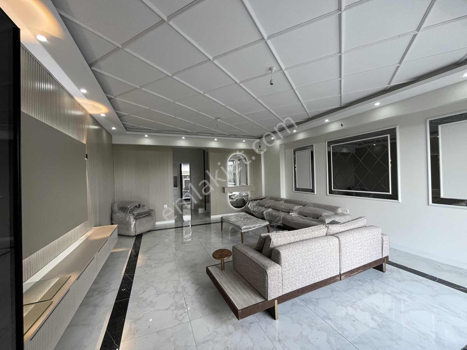 Ayşe Emlak'tan Fatih'de 4+1 Eşyalı Bahçeli Havuzlu Teraslı Villa - Görsel 22