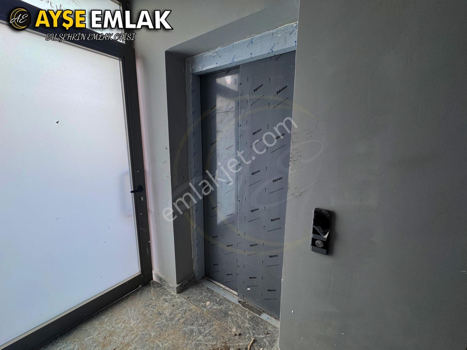 Ayşe Emlaktan Hanlı Girişinde Havuzlu 2+1 Lüks Daire - Görsel 4
