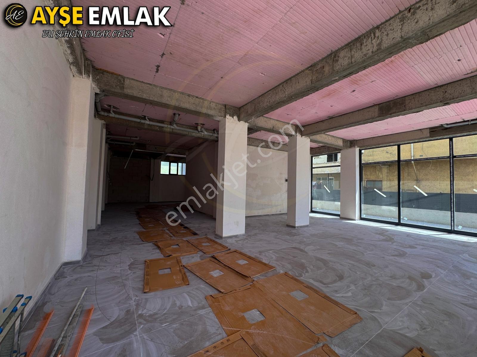 Ayşe Emlaktan Erenlerde Çarşı Merkeze Yakın 150m² Kiralık Dükkan - Görsel 8