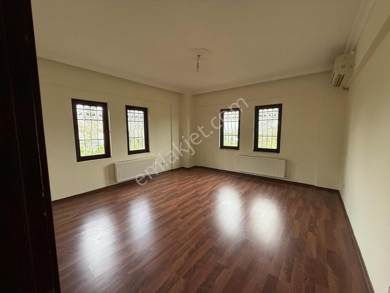 Ayşe Emlaktan Kiralık Villa - Görsel 32