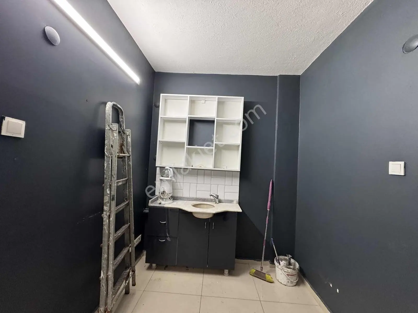 Akın'dan Göksu Mah İşlek Konumda Caddeüzeri 75 M2 Kiralık Dükkan - Görsel 9