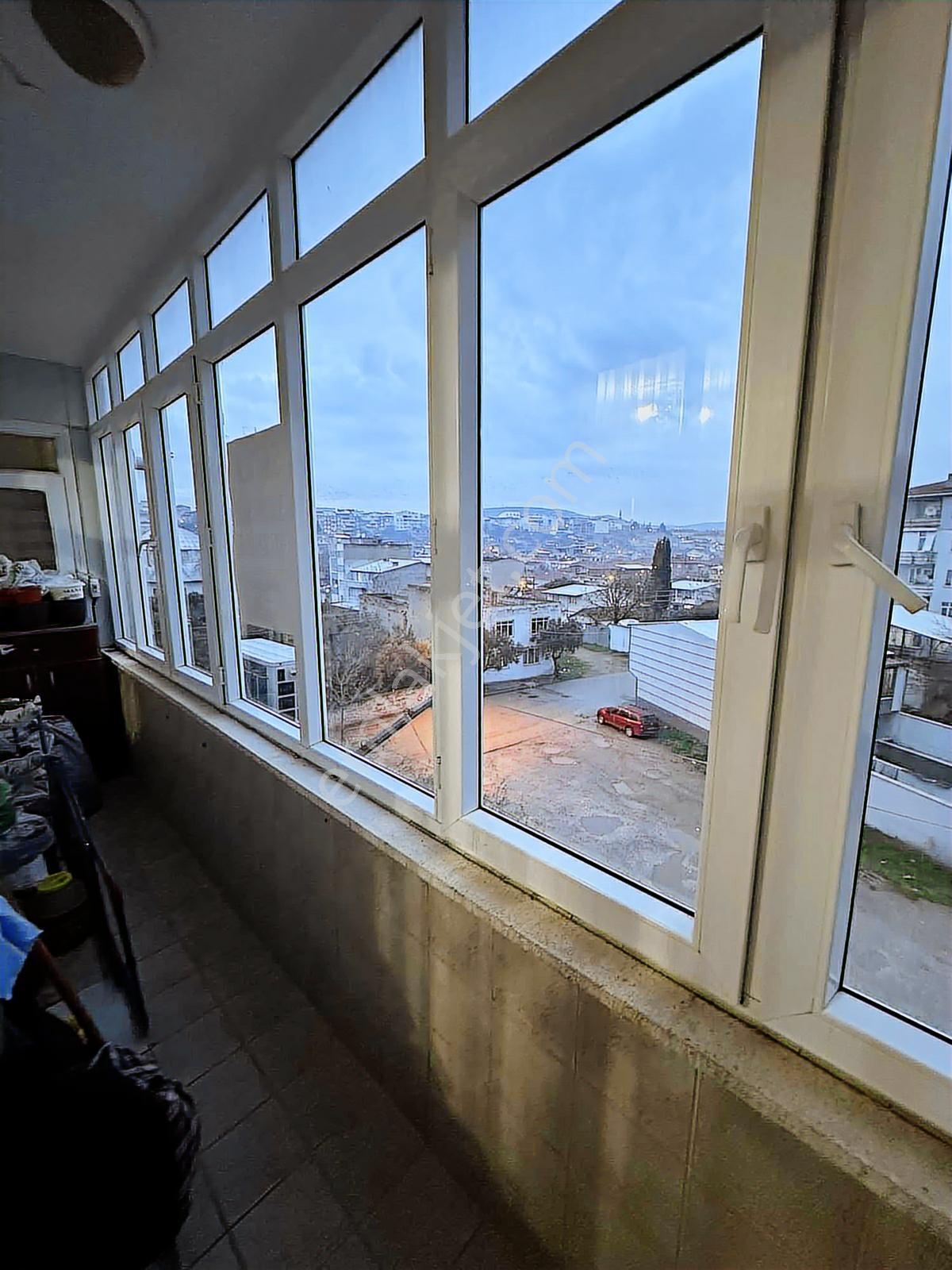 Karacabey Türker Bloklarında Satılık Ara Kat Bakımlı Daire - Görsel 28