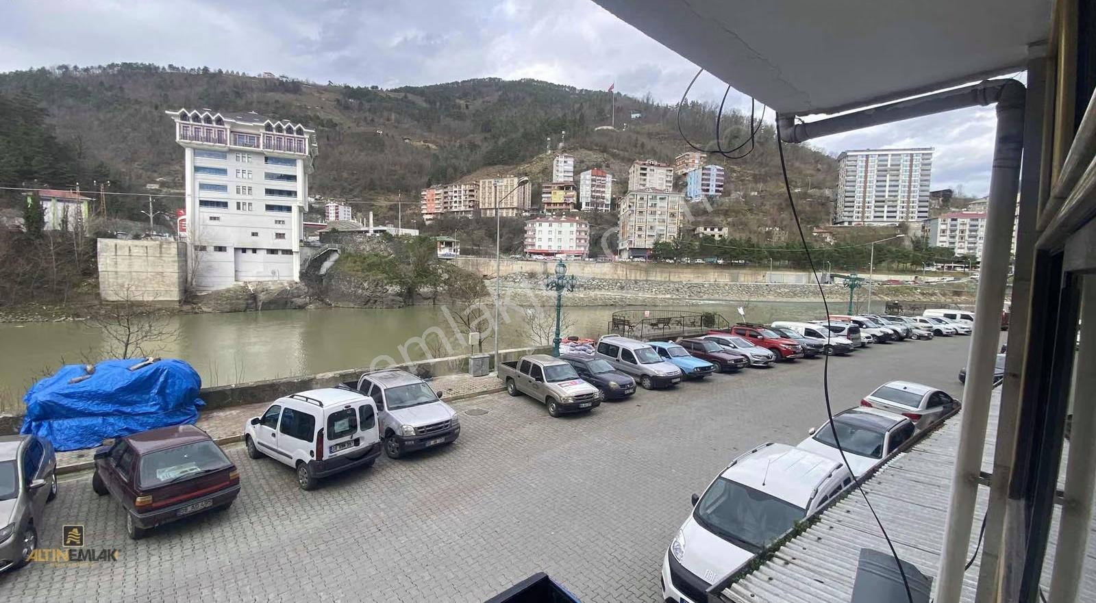 Altın Emlak Borçka Çift Cephe 224 M2 Satılık Fırsat Dükkan - Görsel 12