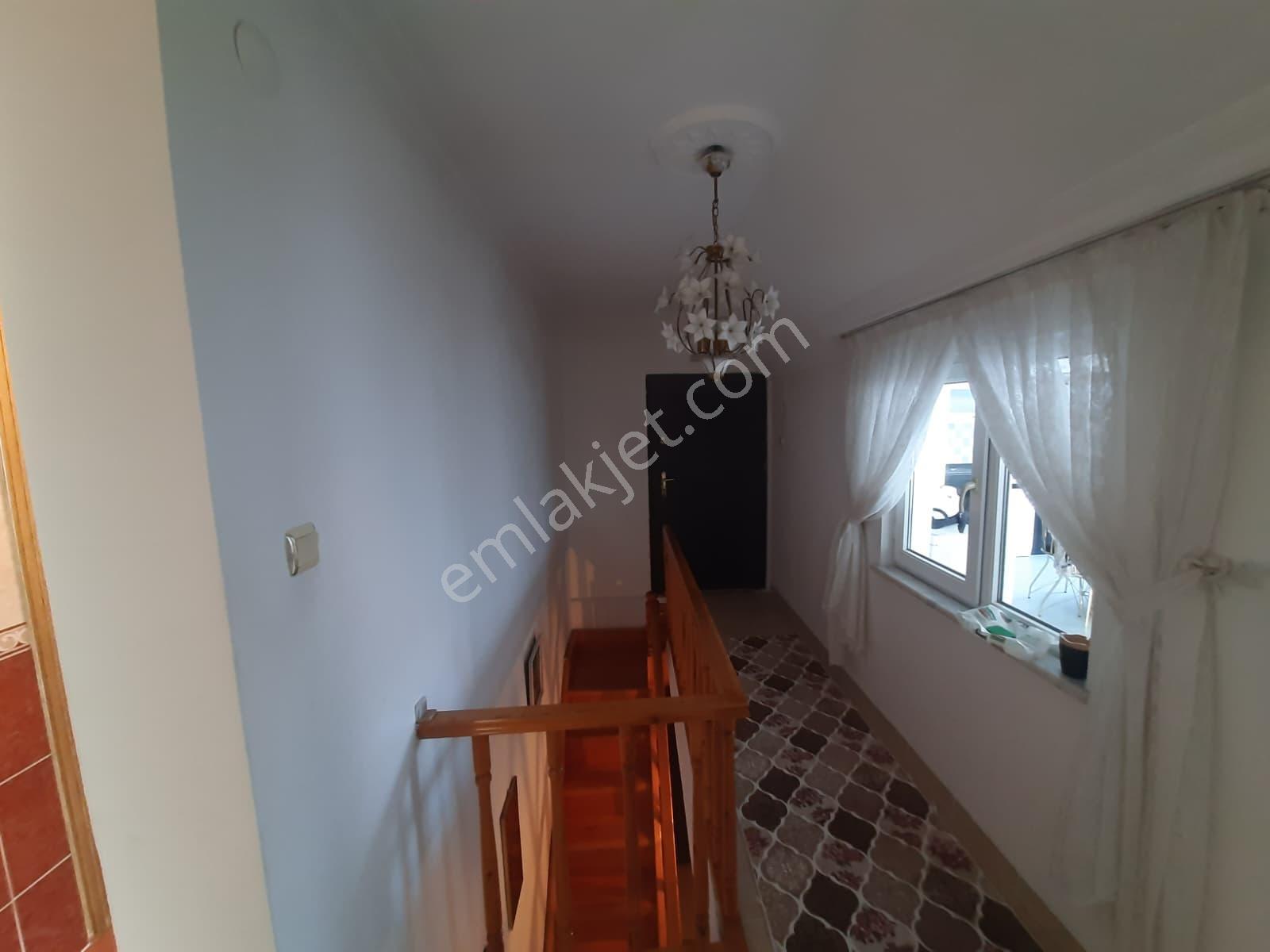 Canik'te 5+2 Ferah, Geniş, Kullanışlı Dubleks Daire - Görsel 9