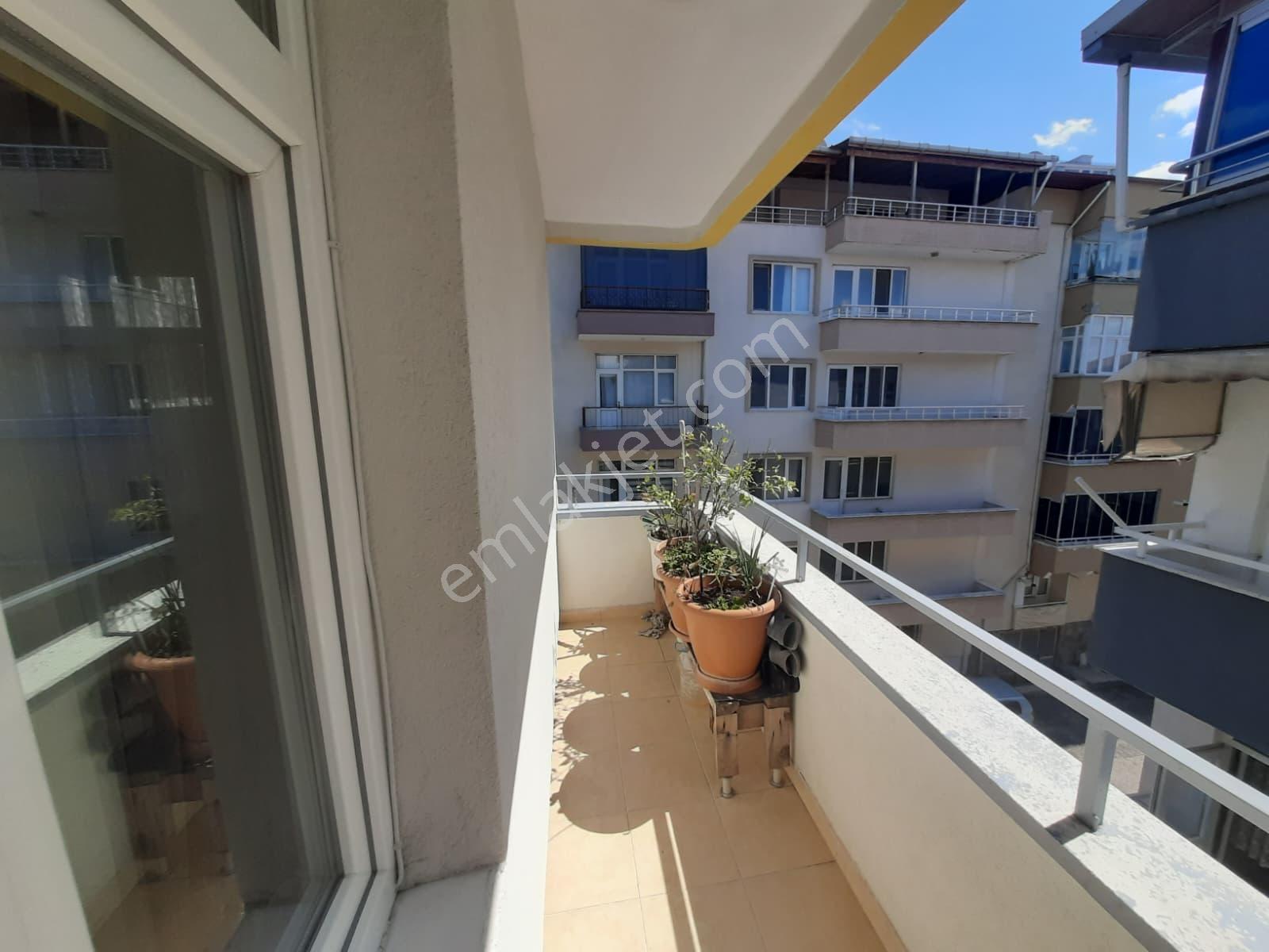 Canik'te 5+2 Ferah, Geniş, Kullanışlı Dubleks Daire - Görsel 34