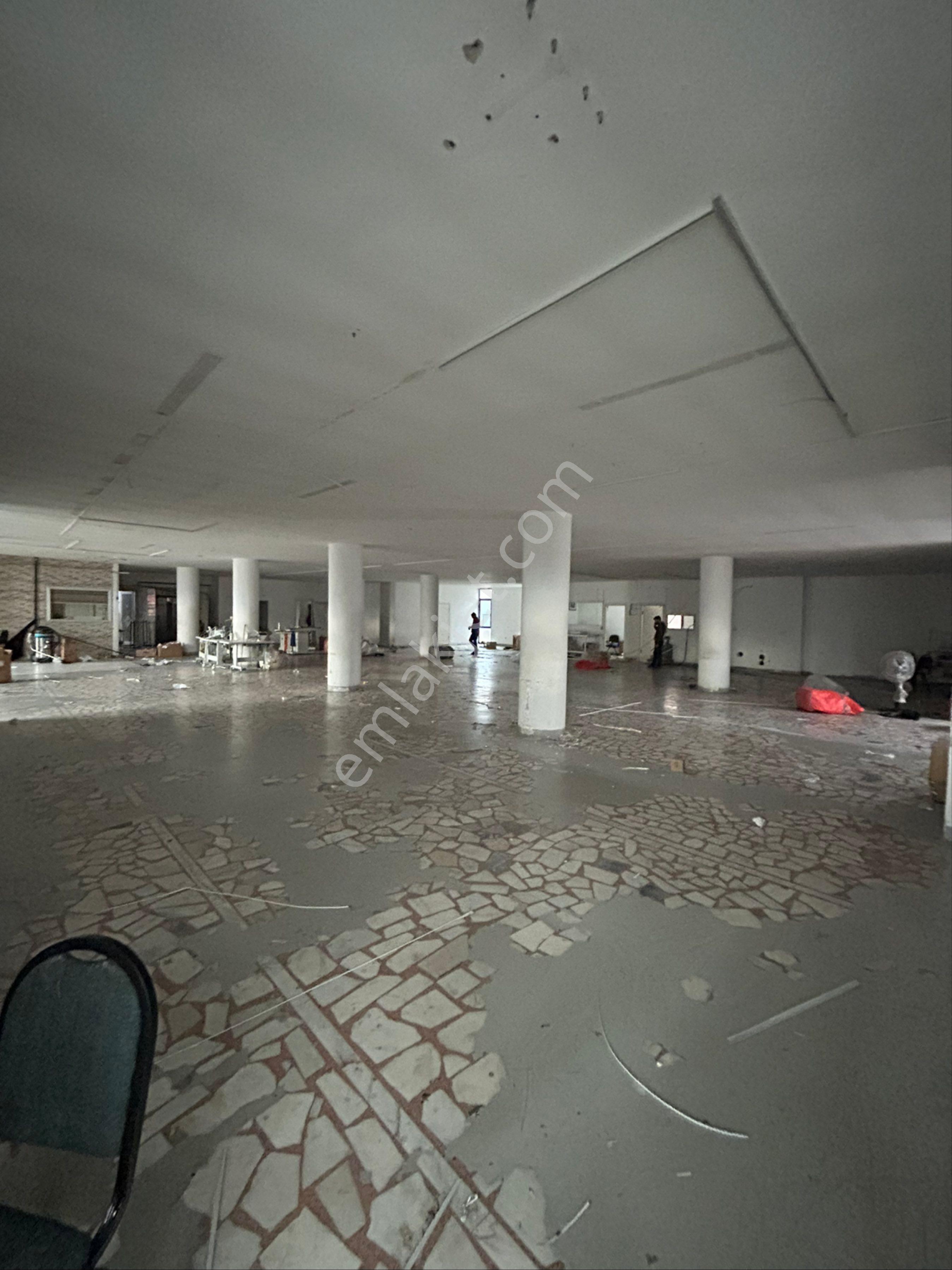 15 Temmuz Mahallesinde Kiralık 600 M2 2.kat Yük Asansörlü İşyeri - Görsel 7