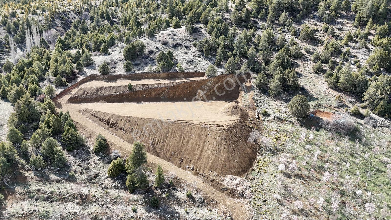 Bolkardan Arslanköyde 3.696 M² Yatırımlık Arazi - Görsel 8