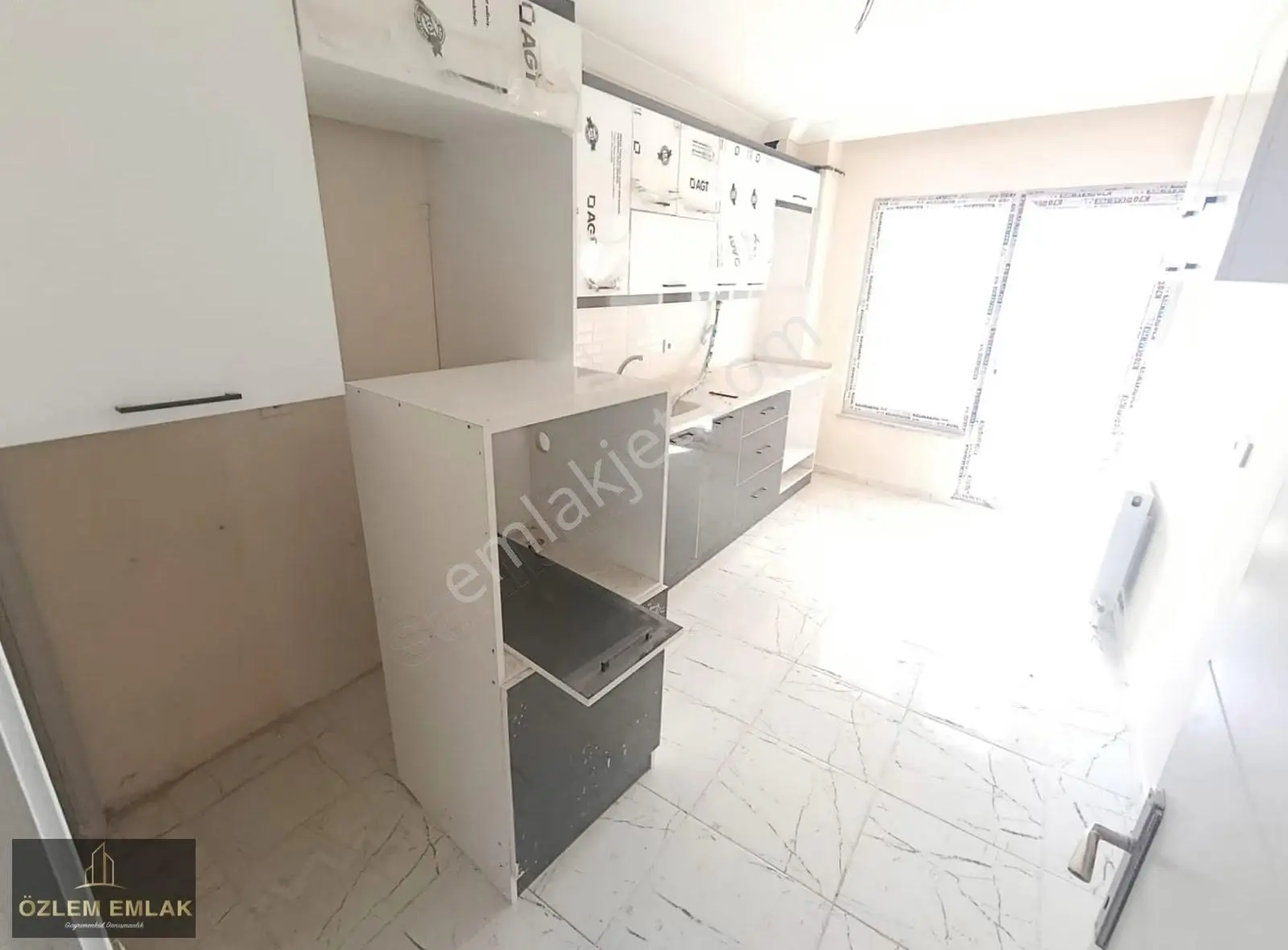 Özlem Den Kurtuluş Caddesine Cephe 3+1 Ön Cephe Kiralık Daire - Görsel 3