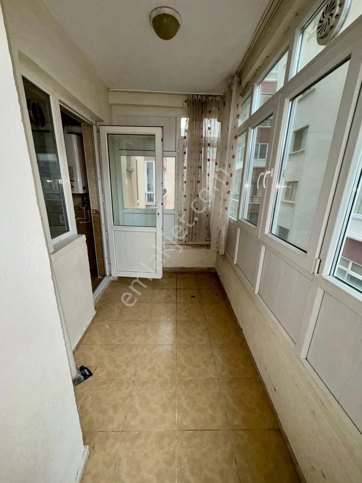 Karşıyakada 3+1 Ara Kat 100m2 Satılık Daire Karadeniz Emlaktan - Görsel 14