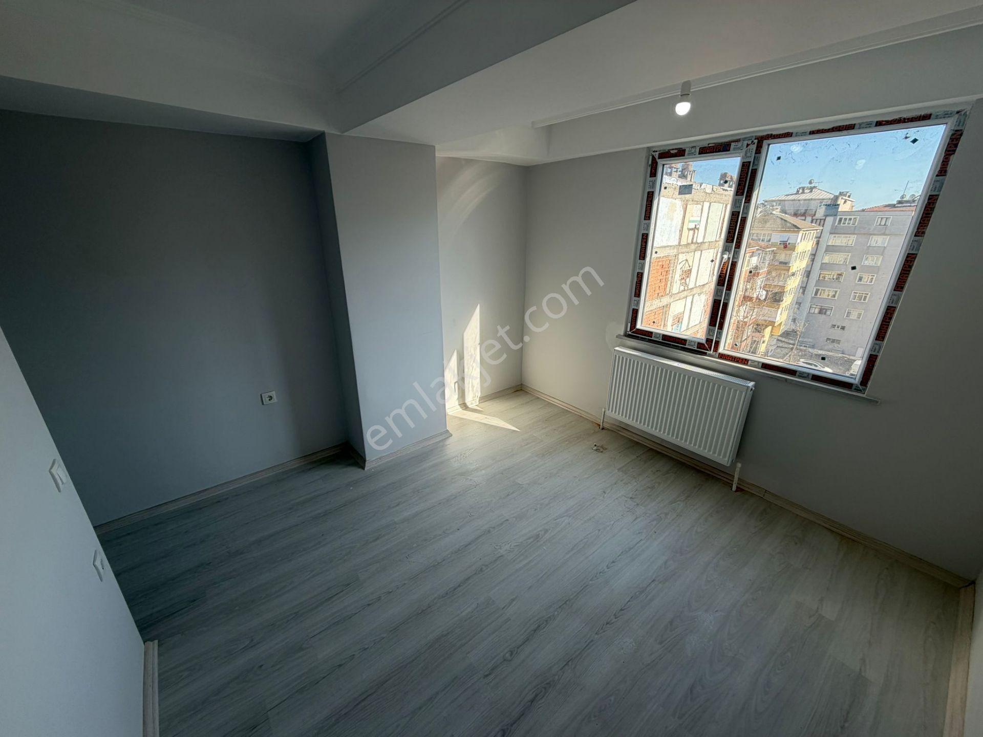 İstanbul House'dan Bahçelievler'de Sıfır Binada 2+1 Ön Cephe - Görsel 8