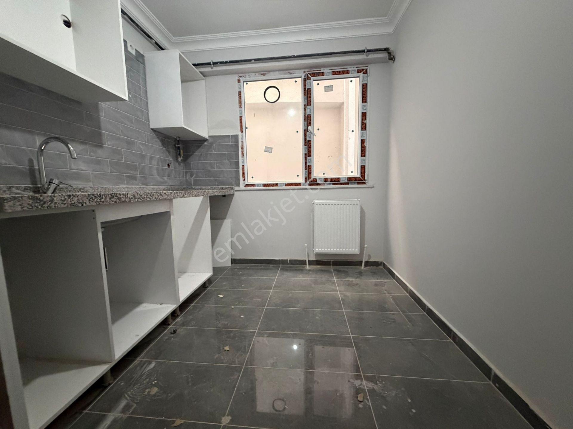 İstanbul House'dan Bahçelievler'de Sıfır Binada 2+1 Ön Cephe - Görsel 14