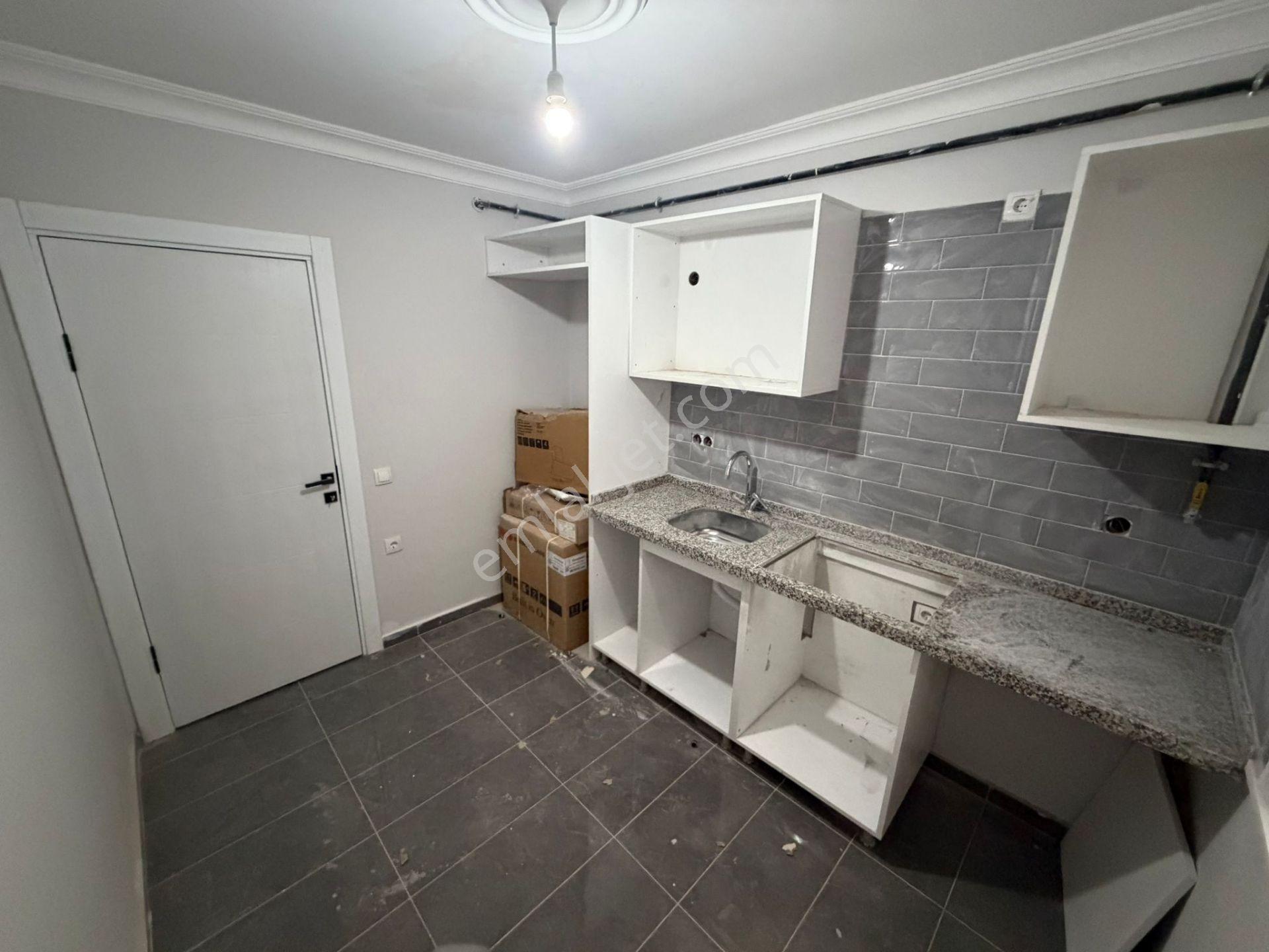 İstanbul House'dan Bahçelievler'de Sıfır Binada 2+1 Ön Cephe - Görsel 13