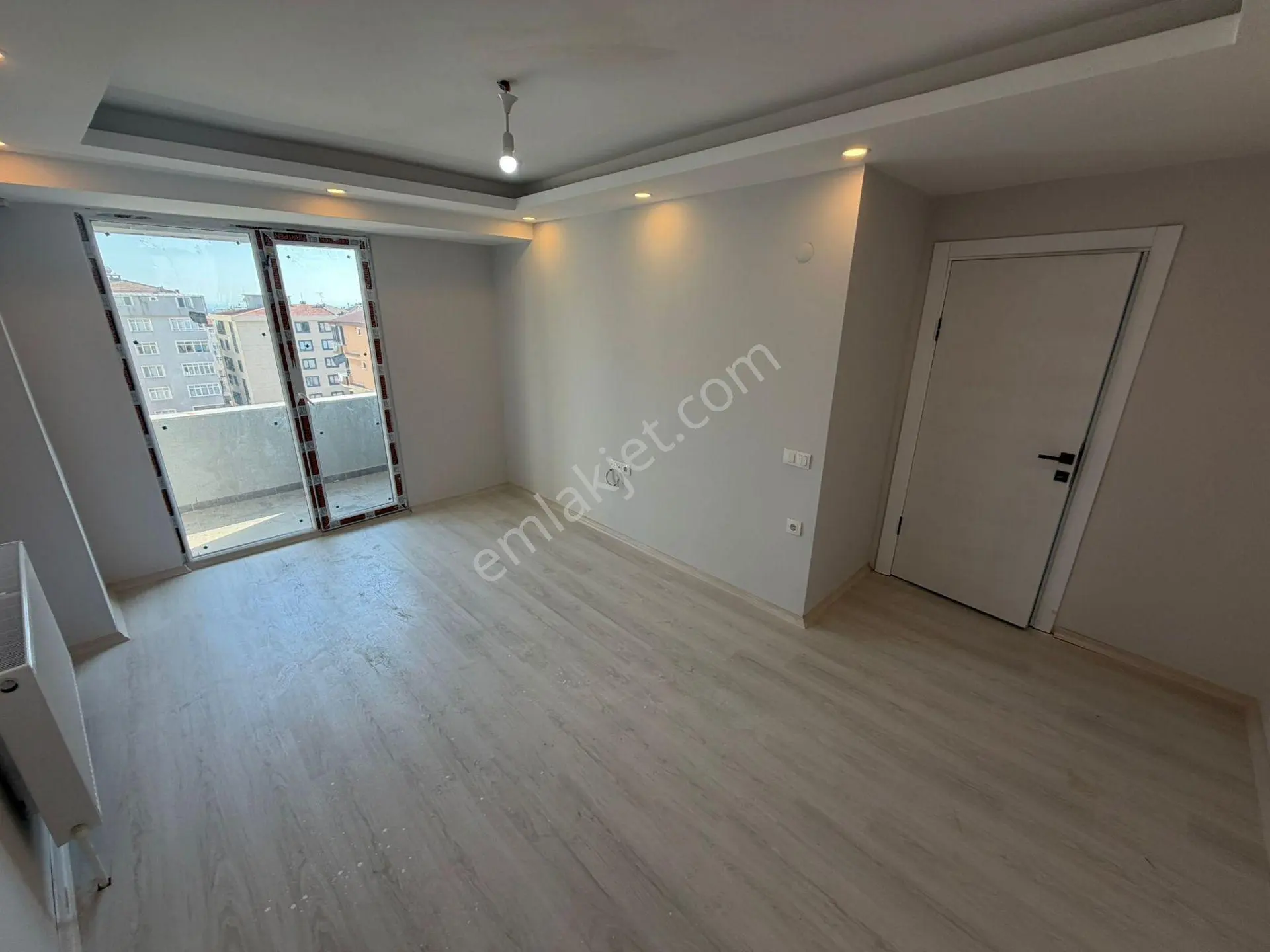İstanbul House'dan Bahçelievler'de Sıfır Binada 2+1 Ön Cephe - Görsel 2