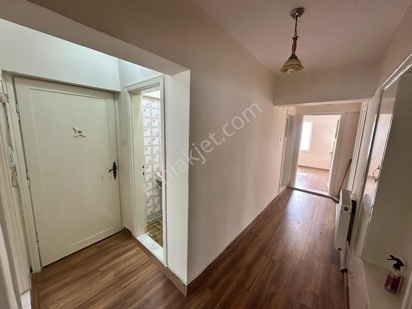 Karaman Pazaryerin Üst Tarafında 130m2 3+1 Kiralık Daire !!!! - Görsel 6