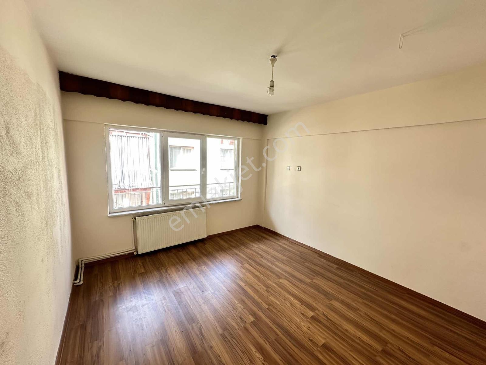 Karaman Pazaryerin Üst Tarafında 130m2 3+1 Kiralık Daire !!!! - Görsel 2