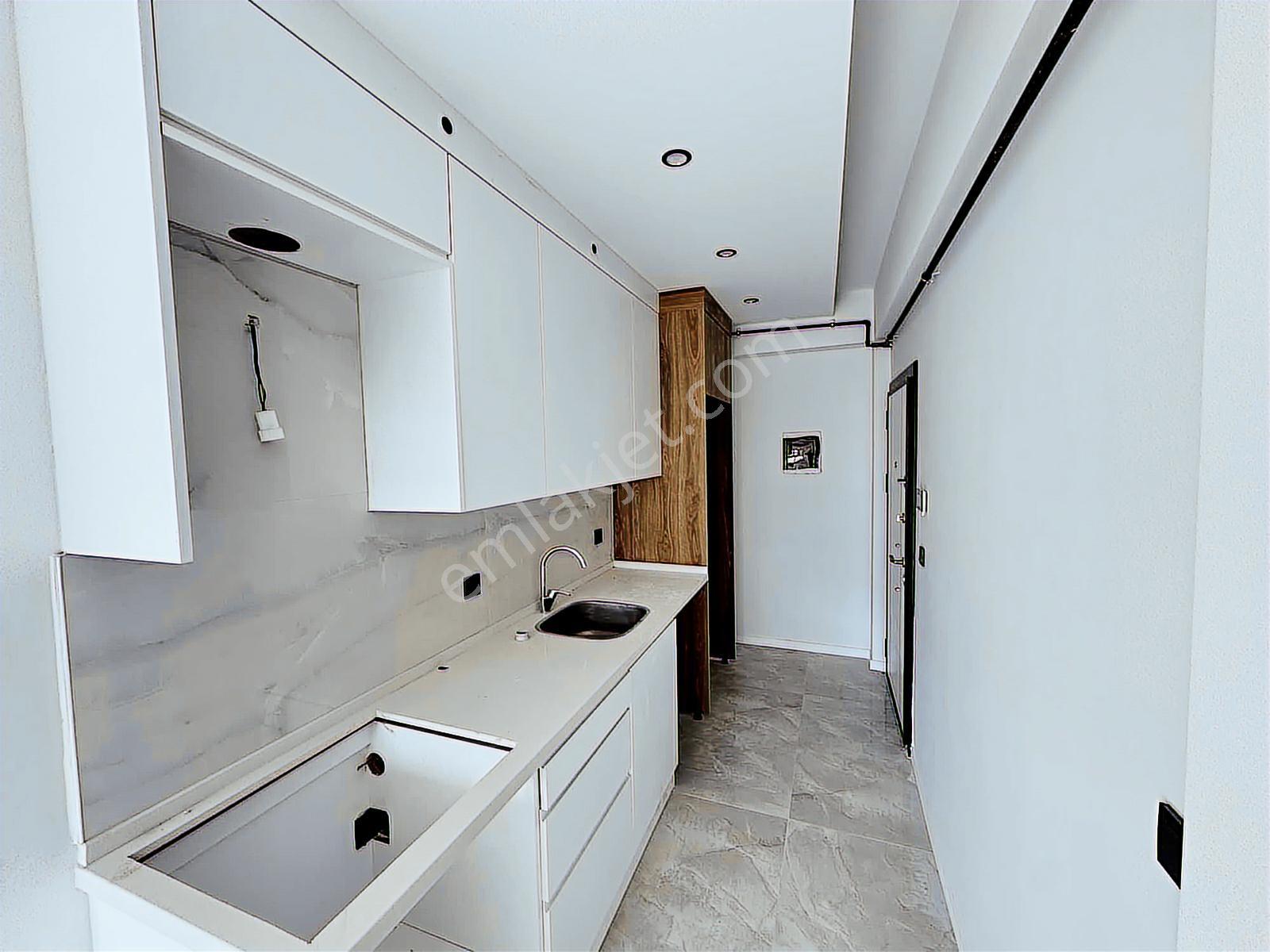 1200 Evler Mahallesinde 1+1 Balkonlu Sıfır Apart ! - Görsel 3