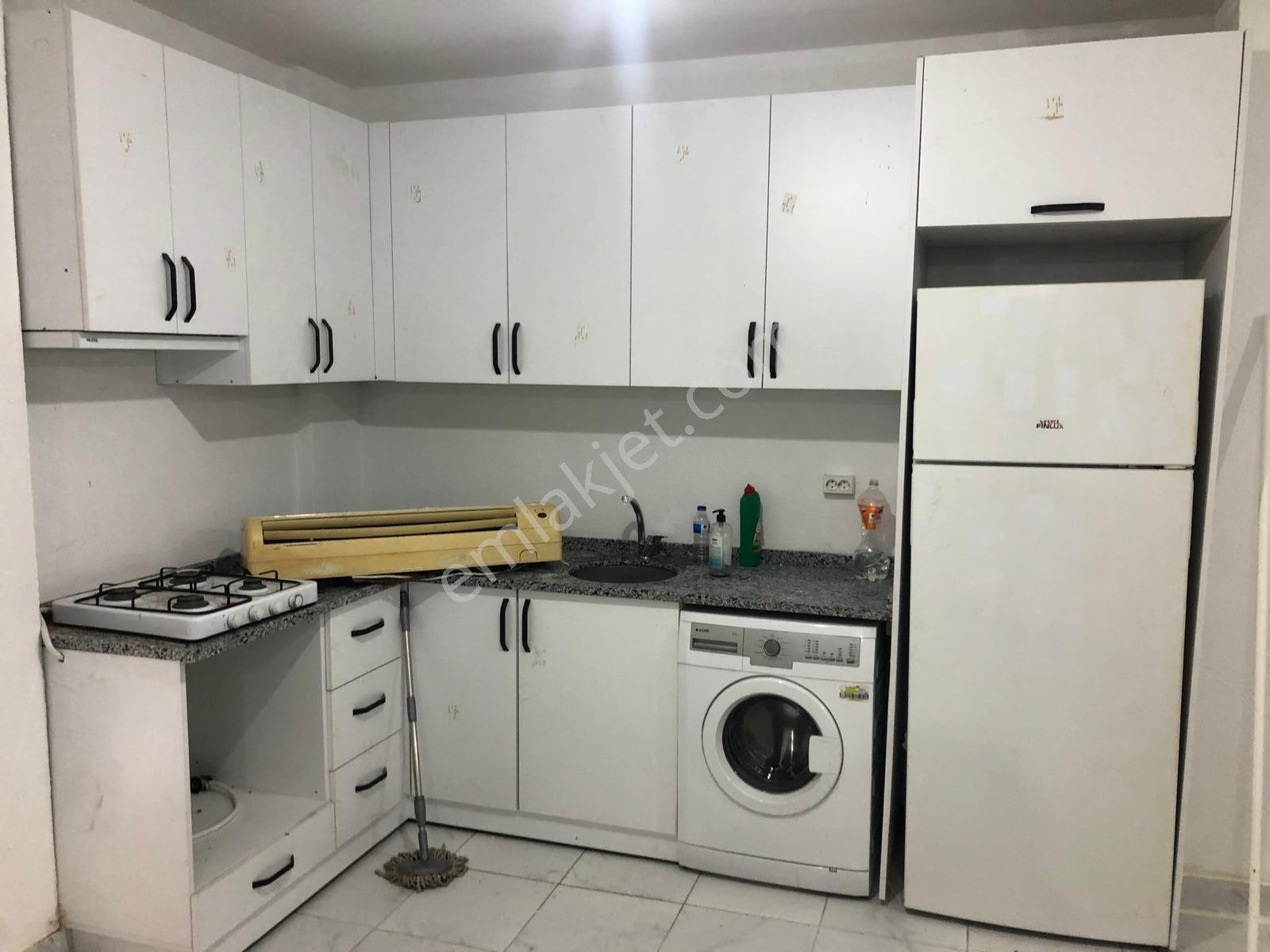 4.levent Emniyetevlerde 1+1 70m2 Kiralık Daire