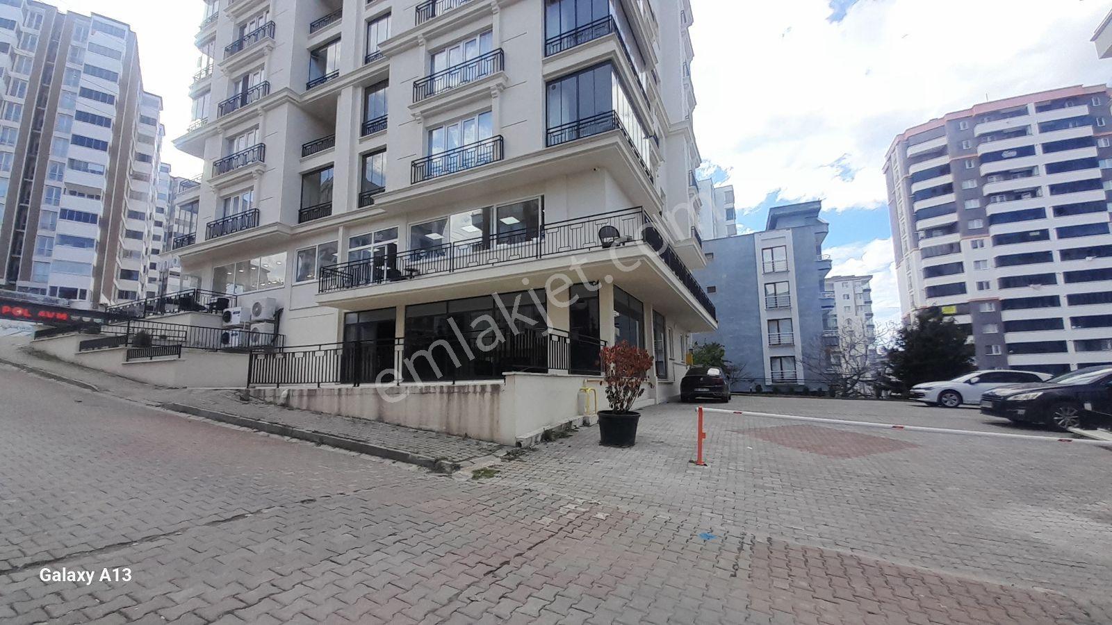 19 Mayıs Bulvarında Prestijli Konumda Satılık 80 M² Köşe Dükkan - Görsel 14