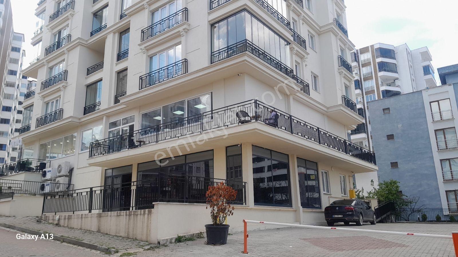 19 Mayıs Bulvarında Prestijli Konumda Satılık 80 M² Köşe Dükkan - Görsel 15