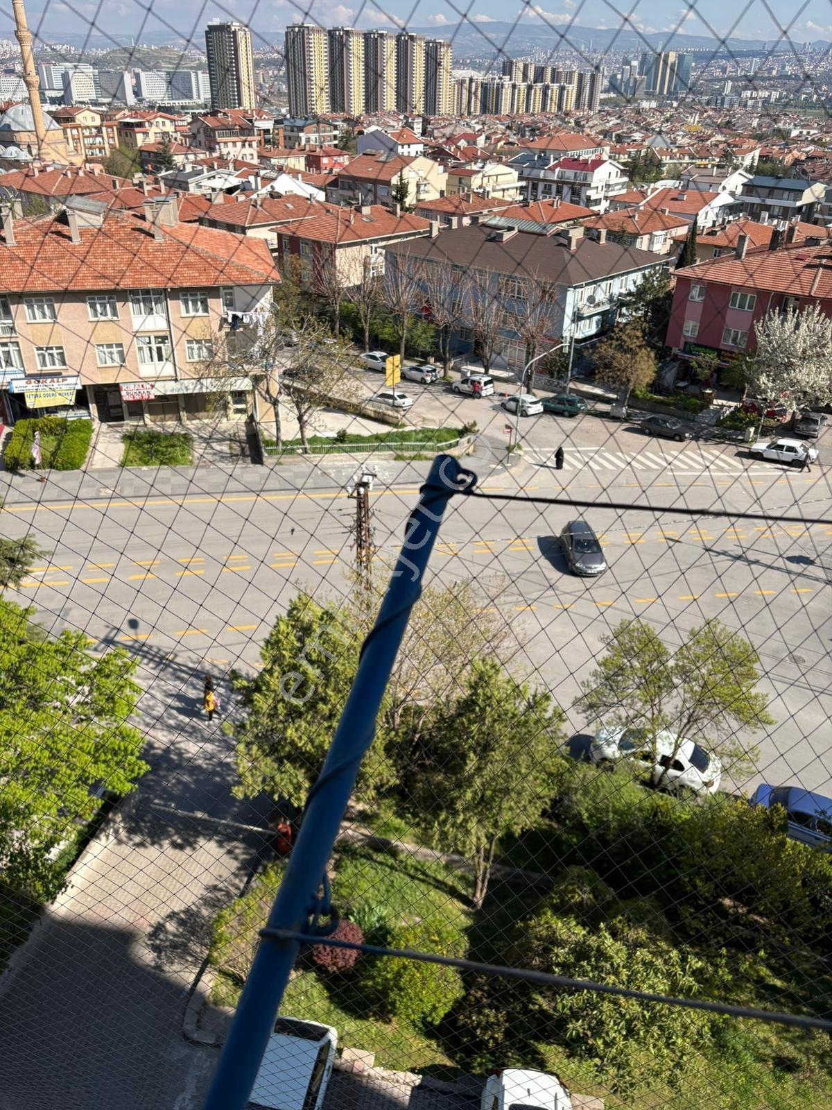 Suadiyede Satılık 2+1 Teras Dubleks Merkezi Isıtma Cadde Üzeri - Görsel 6