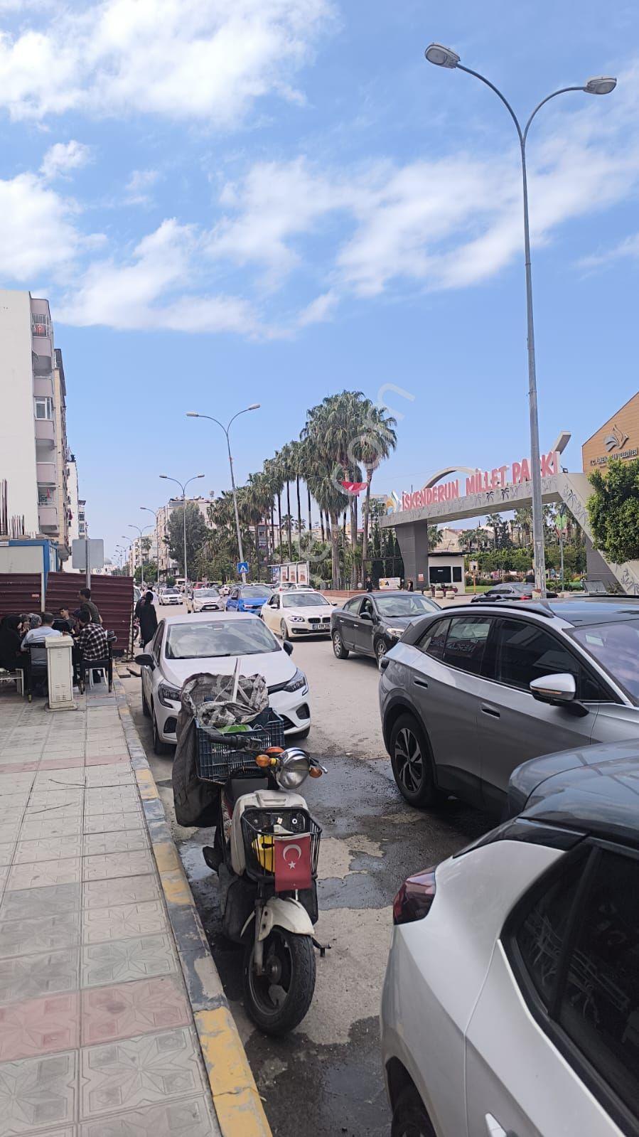 Fener Caddesi Ana Cadde Yol Üzeri Millet Parkı Karşısı - Görsel 10