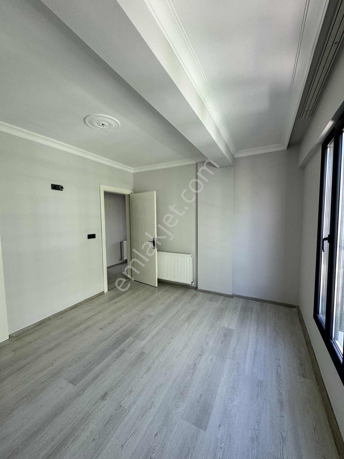 Reşatbey Mahallesi Ring Yolu Üzeri 2+1 100 M2 Arakat Daire - Görsel 3