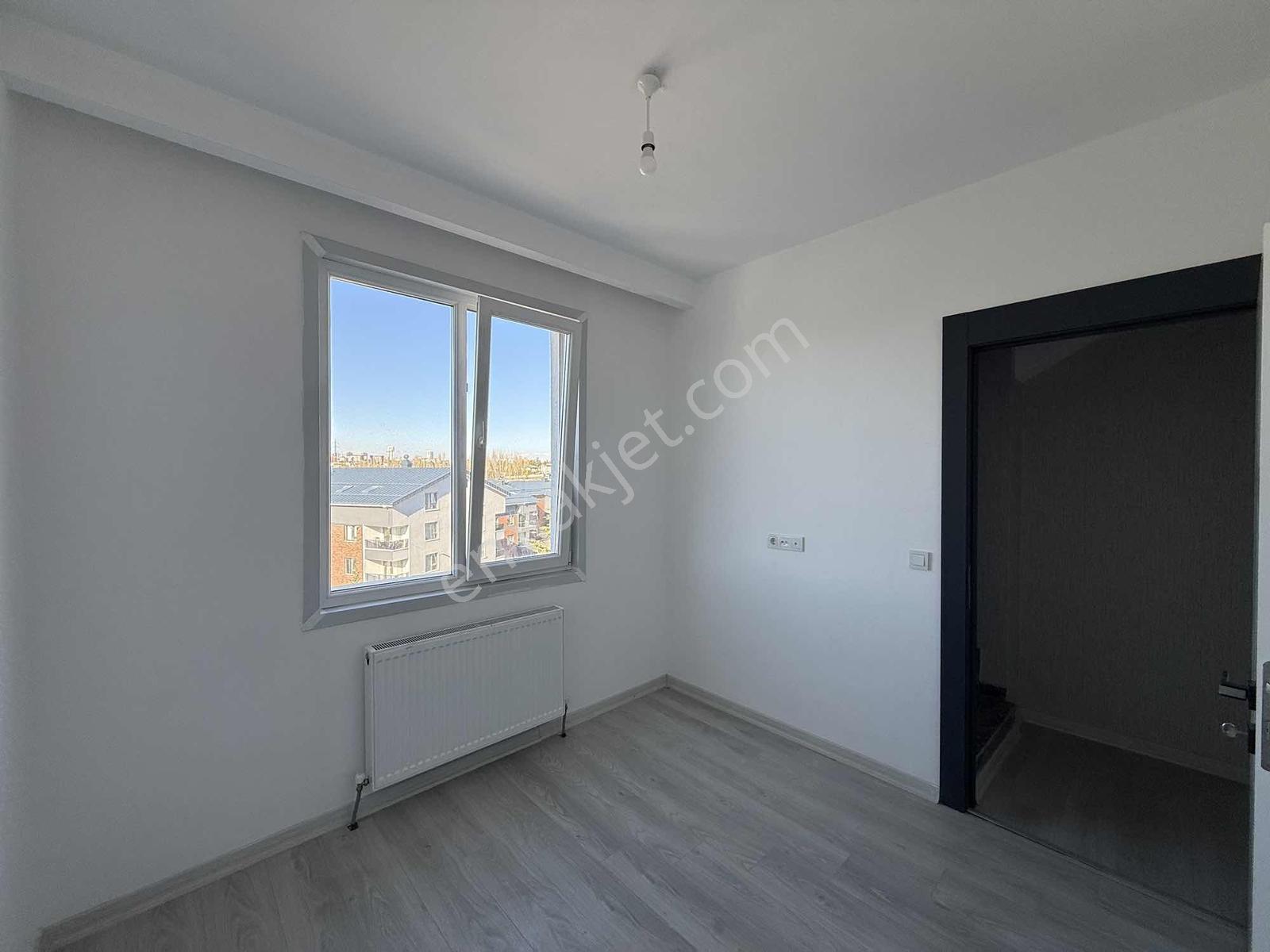 "alaçatı'dan" İncek Bulvar'da Ön Cephe Fiberli 3+1 Kiralık Daire - Görsel 31