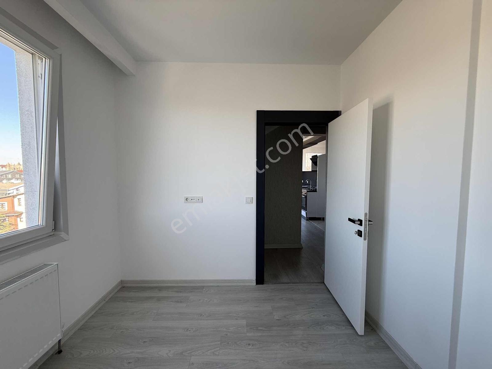 "alaçatı'dan" İncek Bulvar'da Ön Cephe Fiberli 3+1 Kiralık Daire - Görsel 21