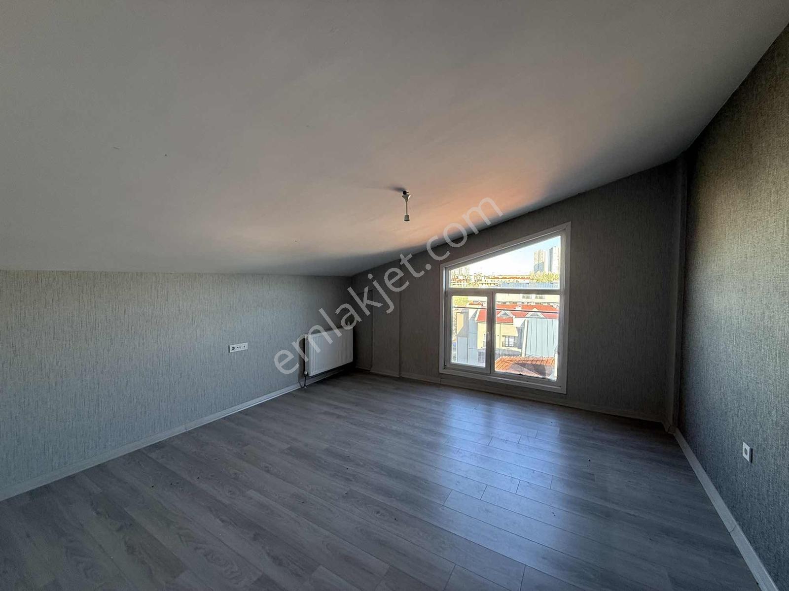 "alaçatı'dan" İncek Bulvar'da Ön Cephe Fiberli 3+1 Kiralık Daire - Görsel 15