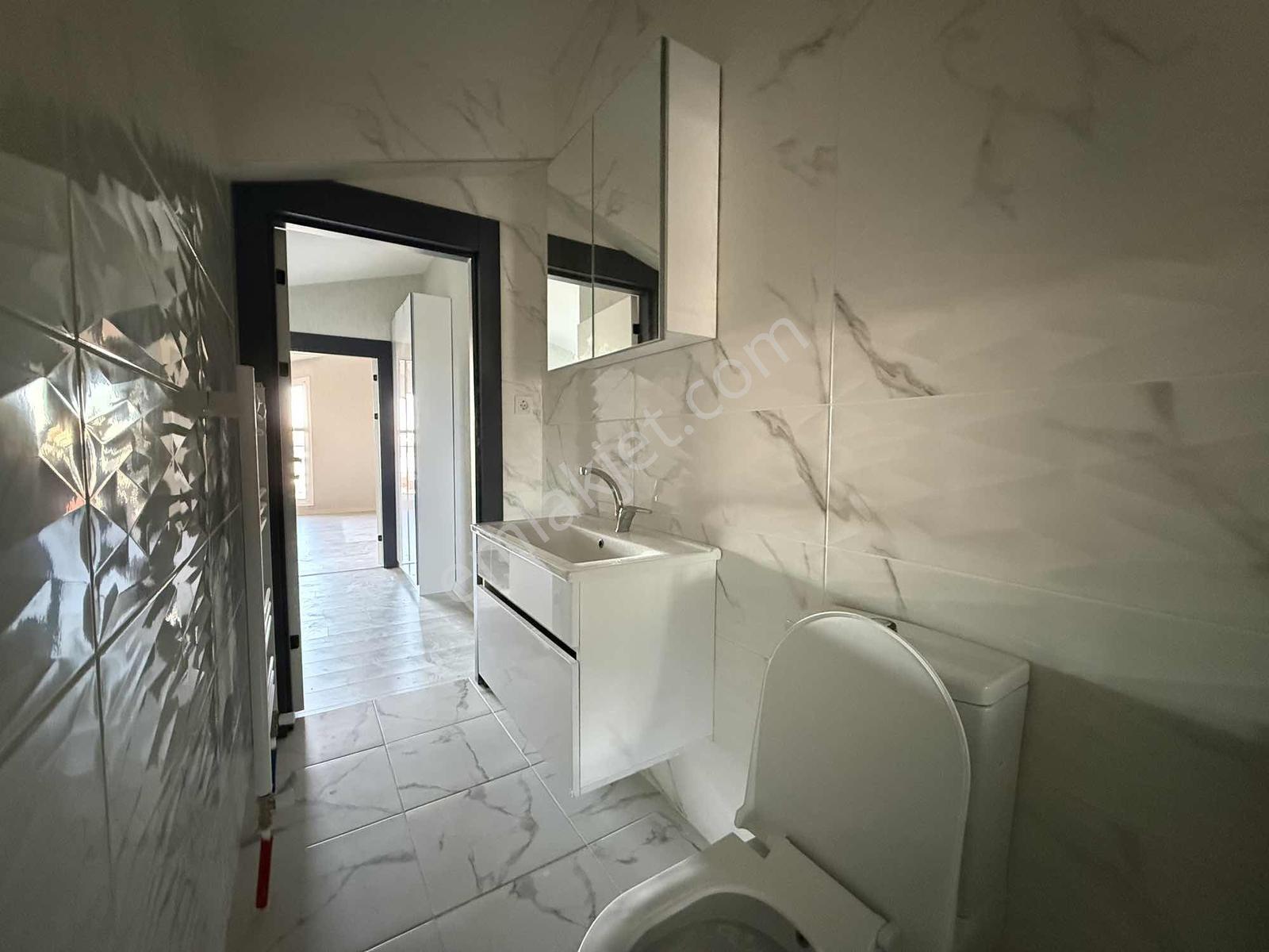 "alaçatı'dan" İncek Bulvar'da Ön Cephe Fiberli 3+1 Kiralık Daire - Görsel 25