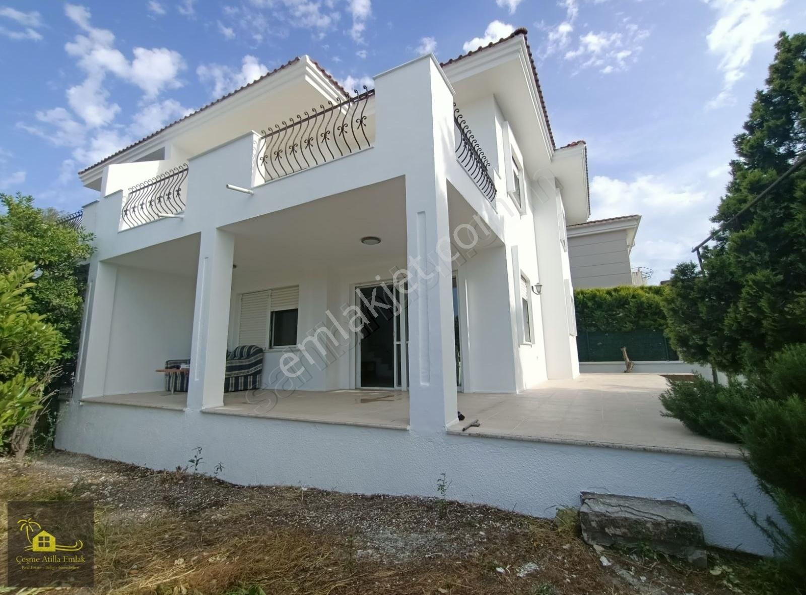 Alaçatı'da Eşyalı Kiralık Dubleks Villa Atilla Emlak - Görsel 14