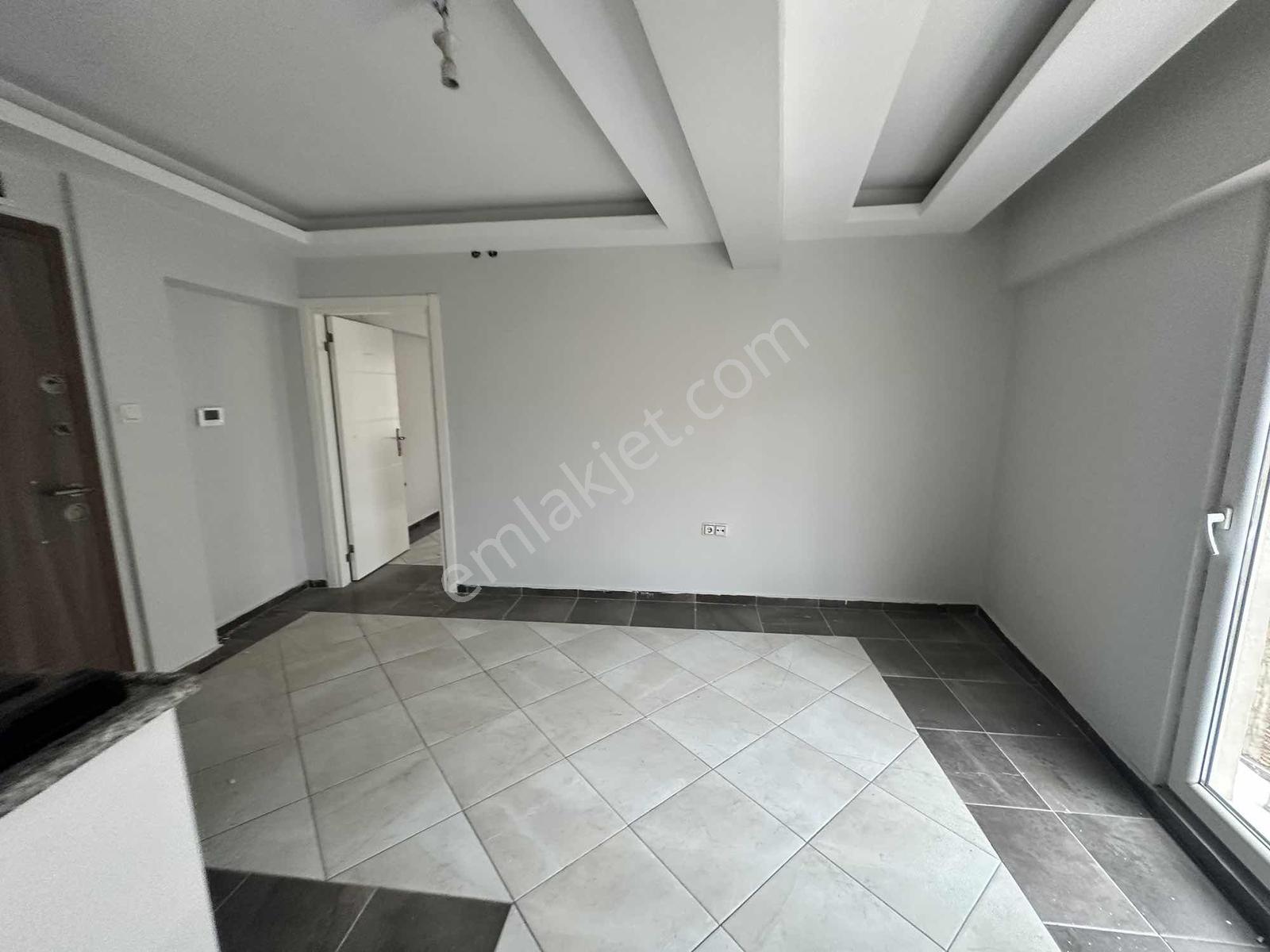 Primehmet Mahallesi Çarşı Merkez Satılık 1+1 Apart Yada Ofis - Görsel 11