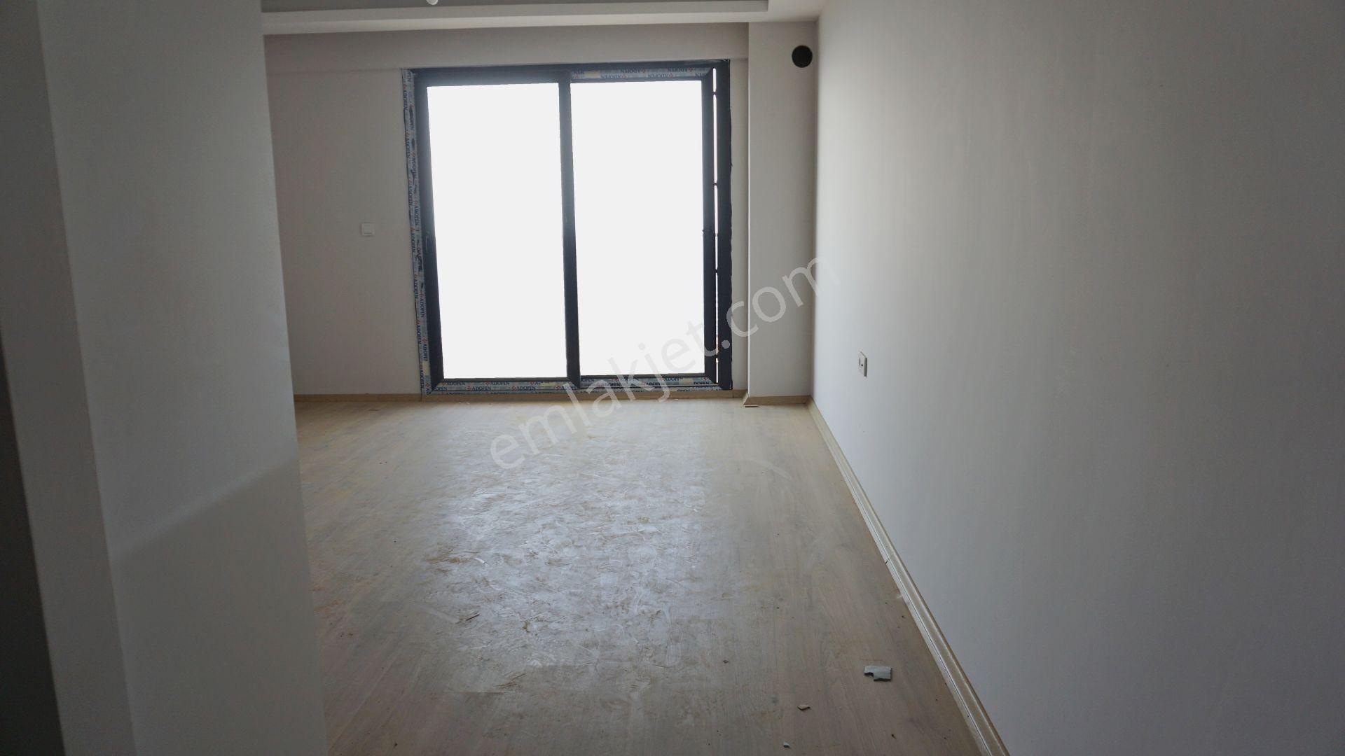 Esentepede Kiralık 2+1 Açıkmutfak Doğalgazlı+balkonlu(serkan)