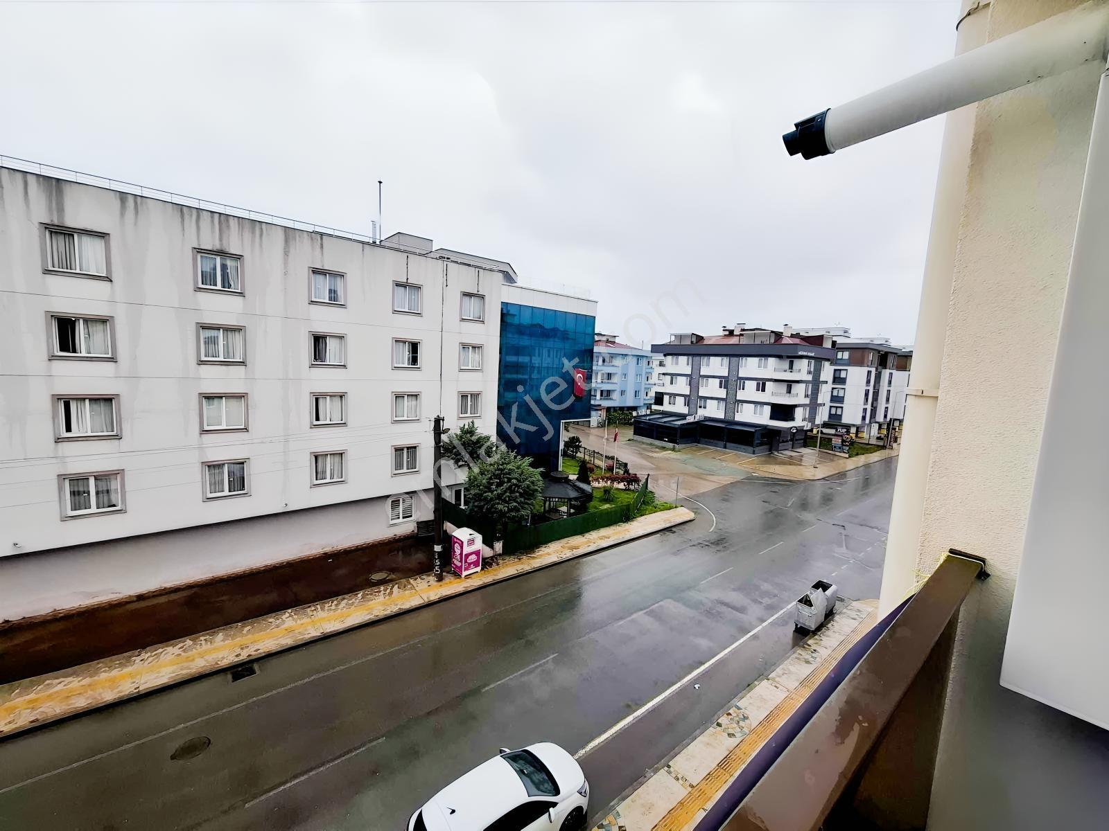 Vestha'dan Cumhuriyet'te Denize Yakın Satılık 2+1 Fırsat Daire ! - Görsel 16