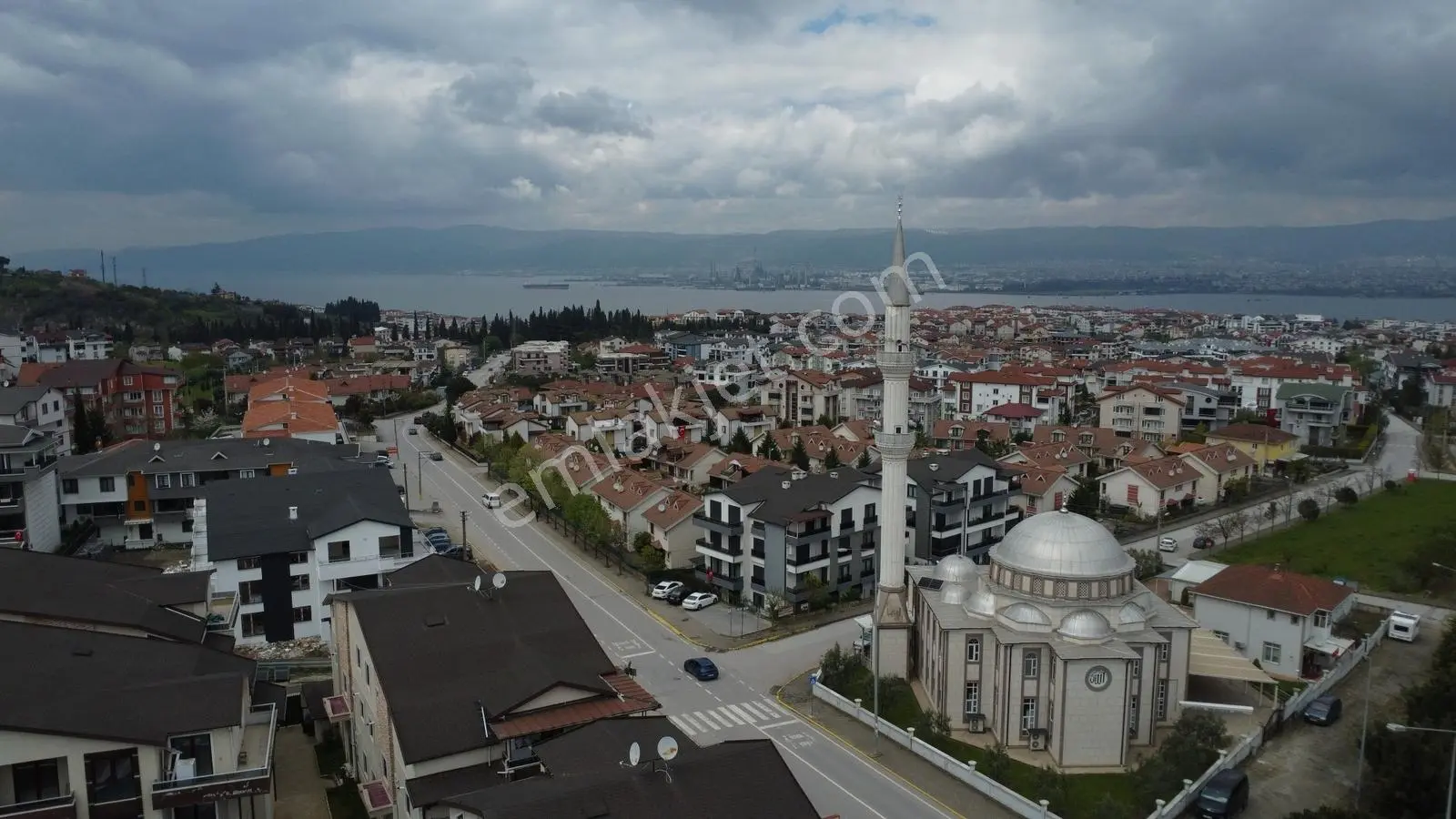 Havuzlu Sitede Çatı Dubleks 3+1 Satılık Daire - Görsel 4