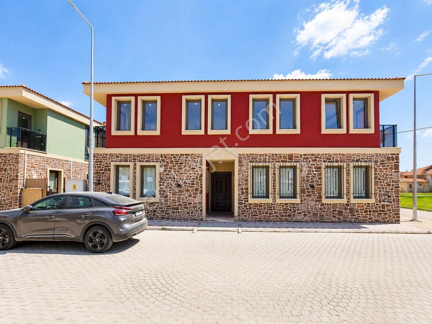 Ayvalık Altınovada Satılık 3+1dubleks Daire