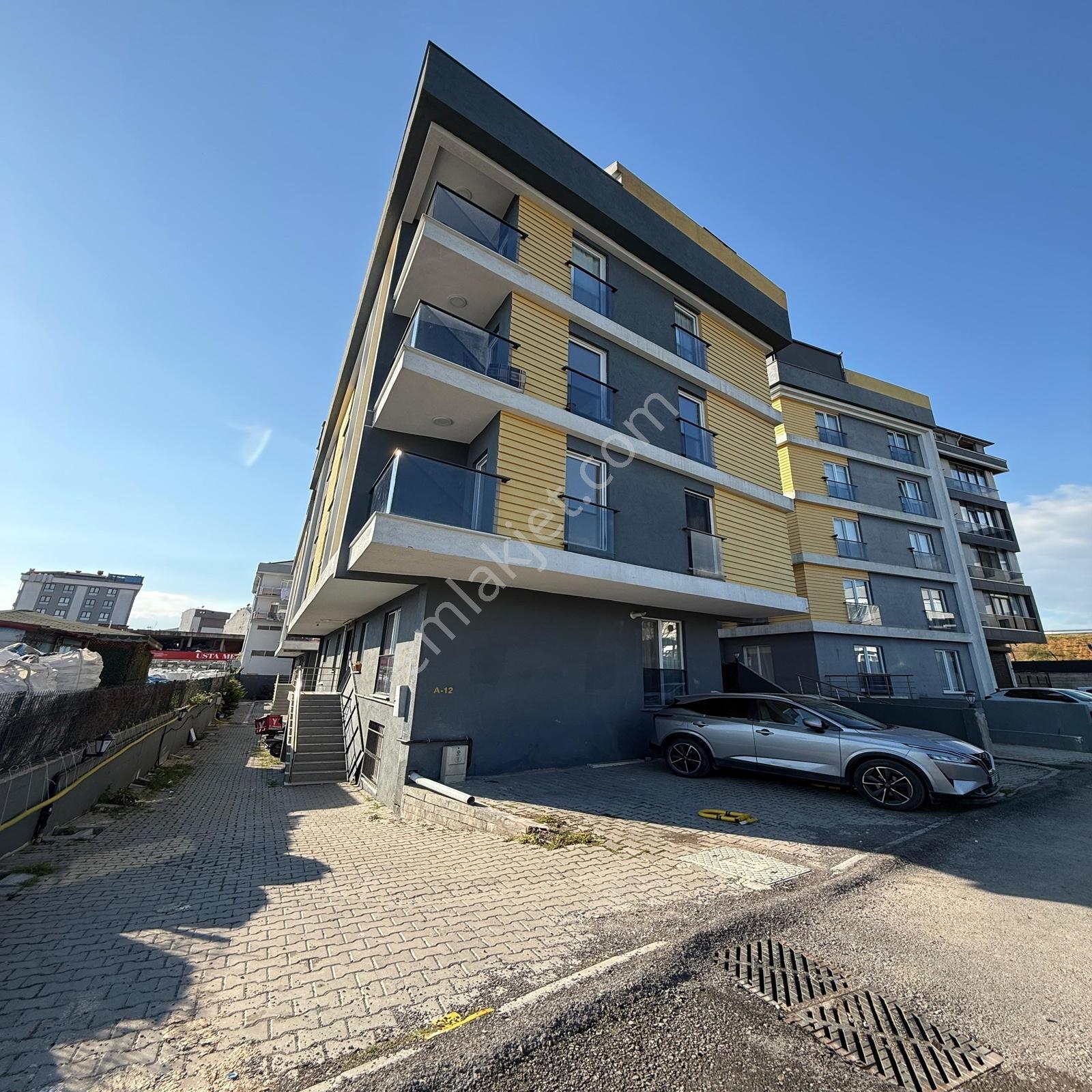 Çekmeköy Yapı Gayrimenkul'den Cadde Üserinde Fırsat 2+1 Daire!! - Görsel 22