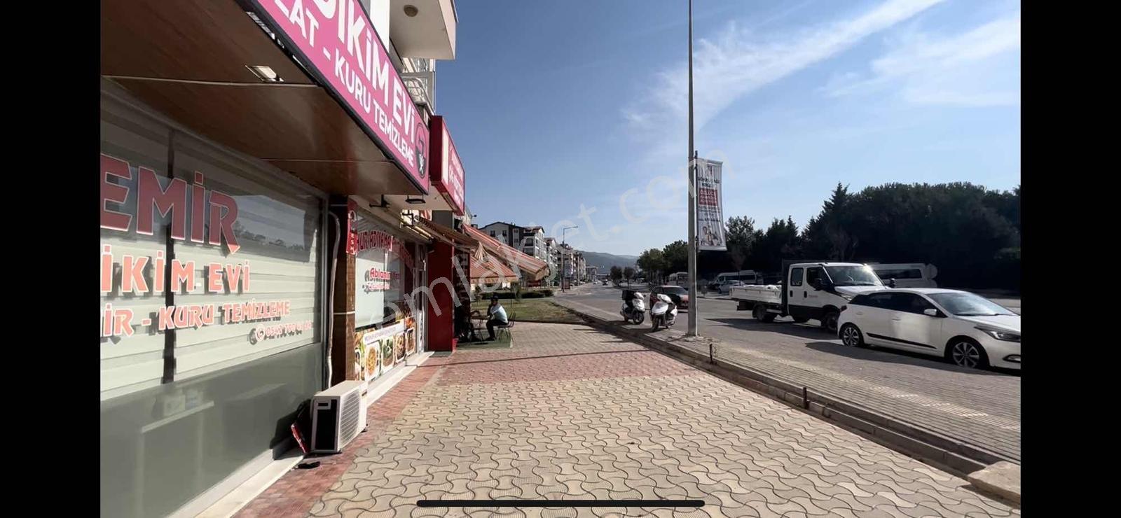 Dialog Akev/demirci Ana Cadde Üzeri Kıymetli Satılık Köşe Dükkan - Görsel 4