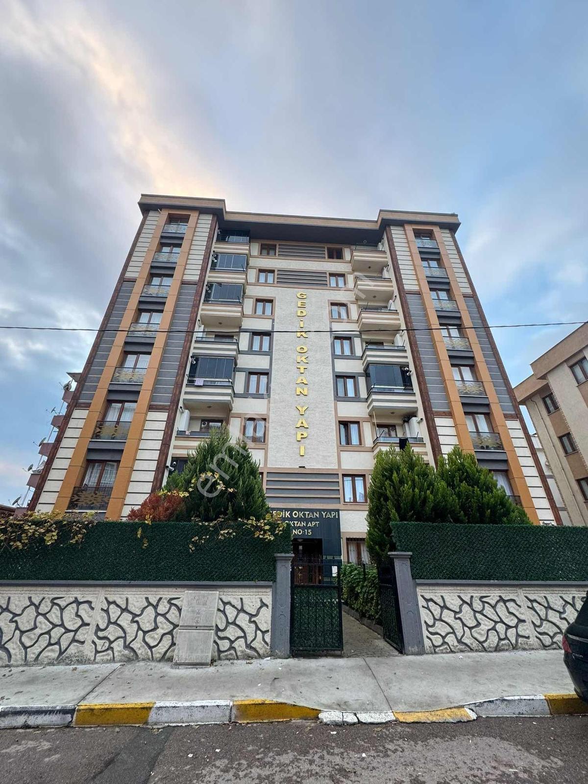 Eminevim.fuzulevim V.s Kurumlara Uygun Satılık 2+1 Daire